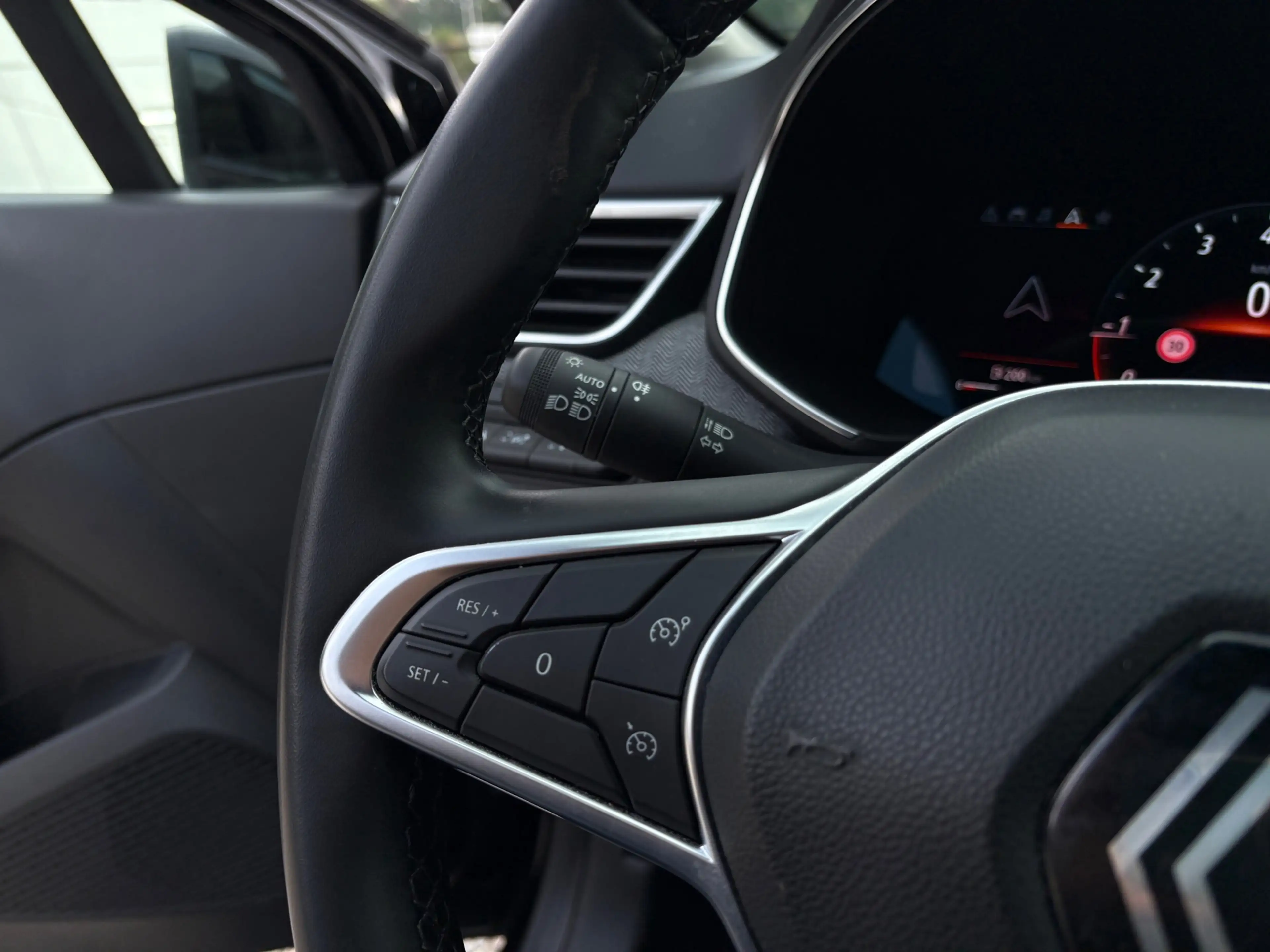 Renault Clio 1.0 TCe Techno Sport Grootbeeld, 17 inch, LED! — photo 27