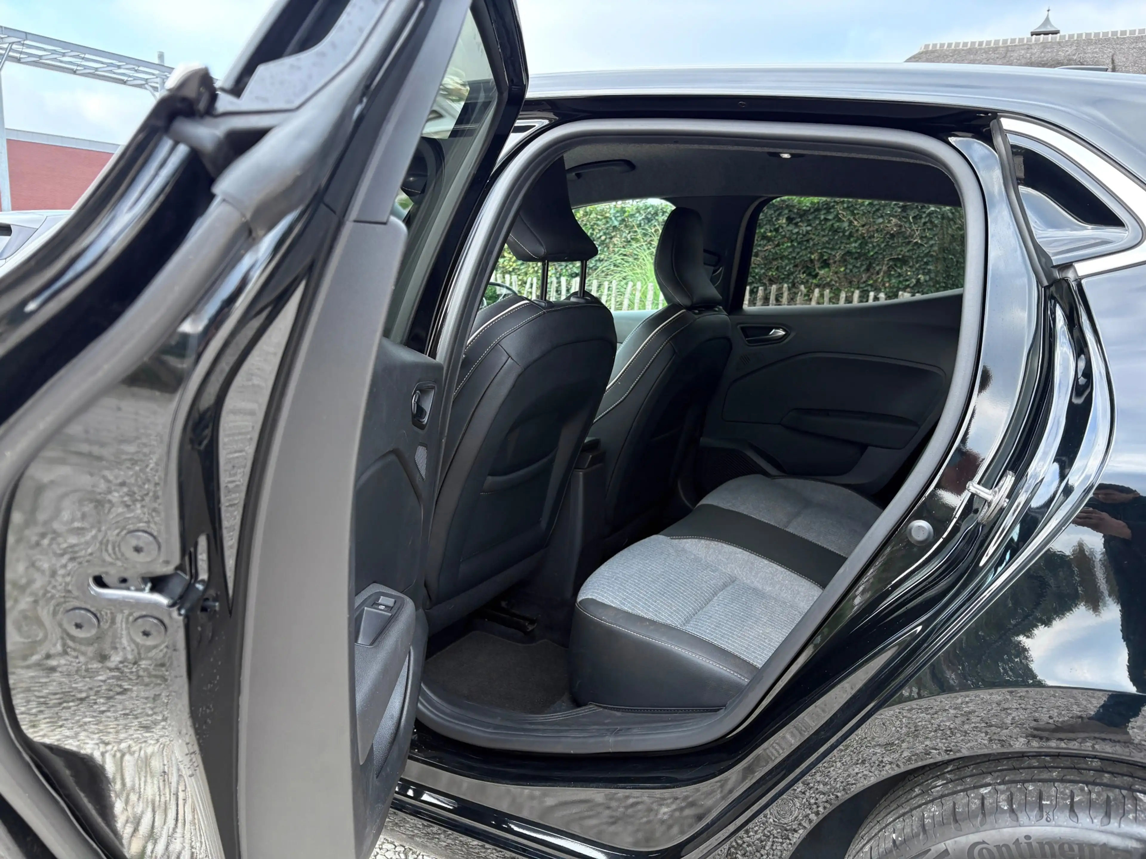 Renault Clio 1.0 TCe Techno Sport Grootbeeld, 17 inch, LED! — photo 26