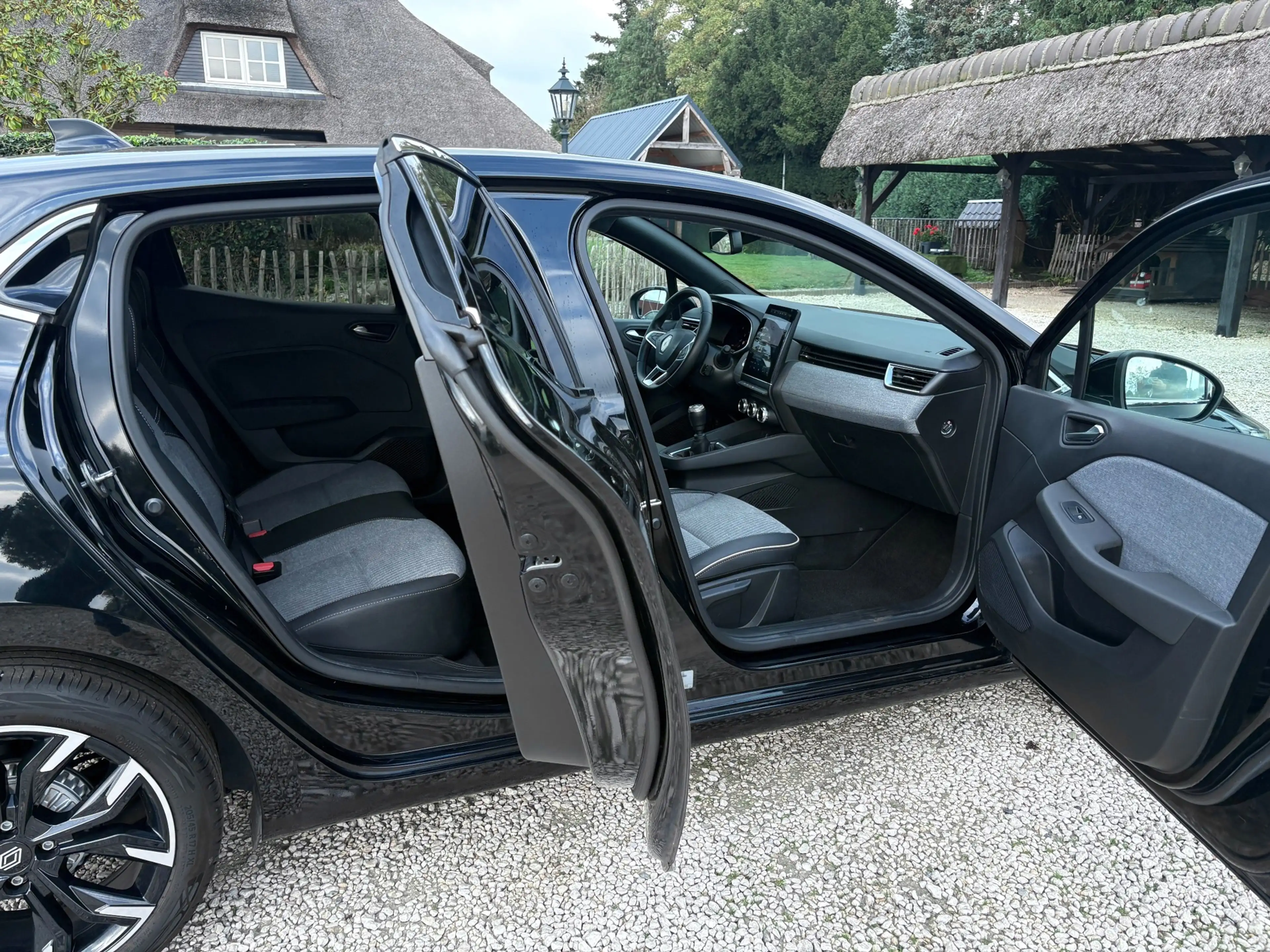 Renault Clio 1.0 TCe Techno Sport Grootbeeld, 17 inch, LED! — photo 33