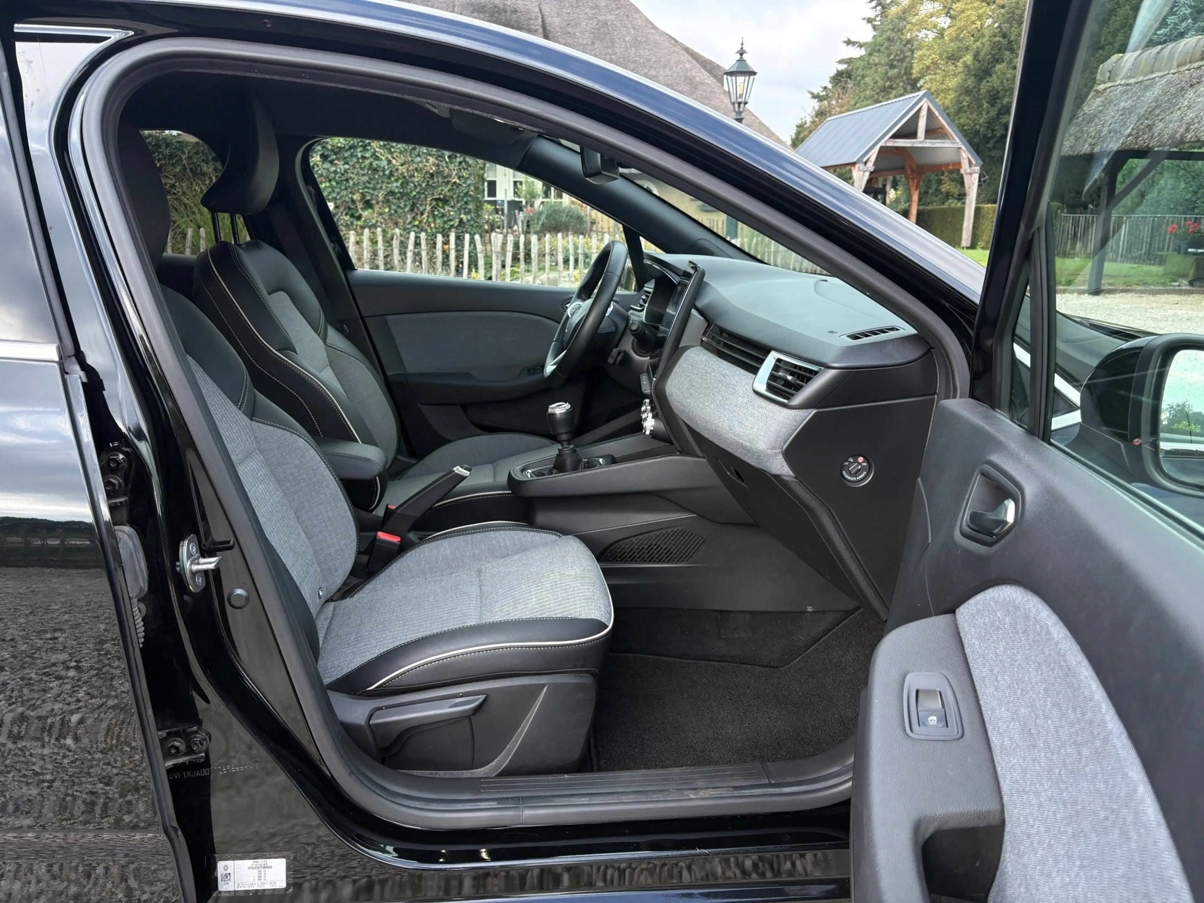 Renault Clio 1.0 TCe Techno Sport Grootbeeld, 17 inch, LED! — photo 34