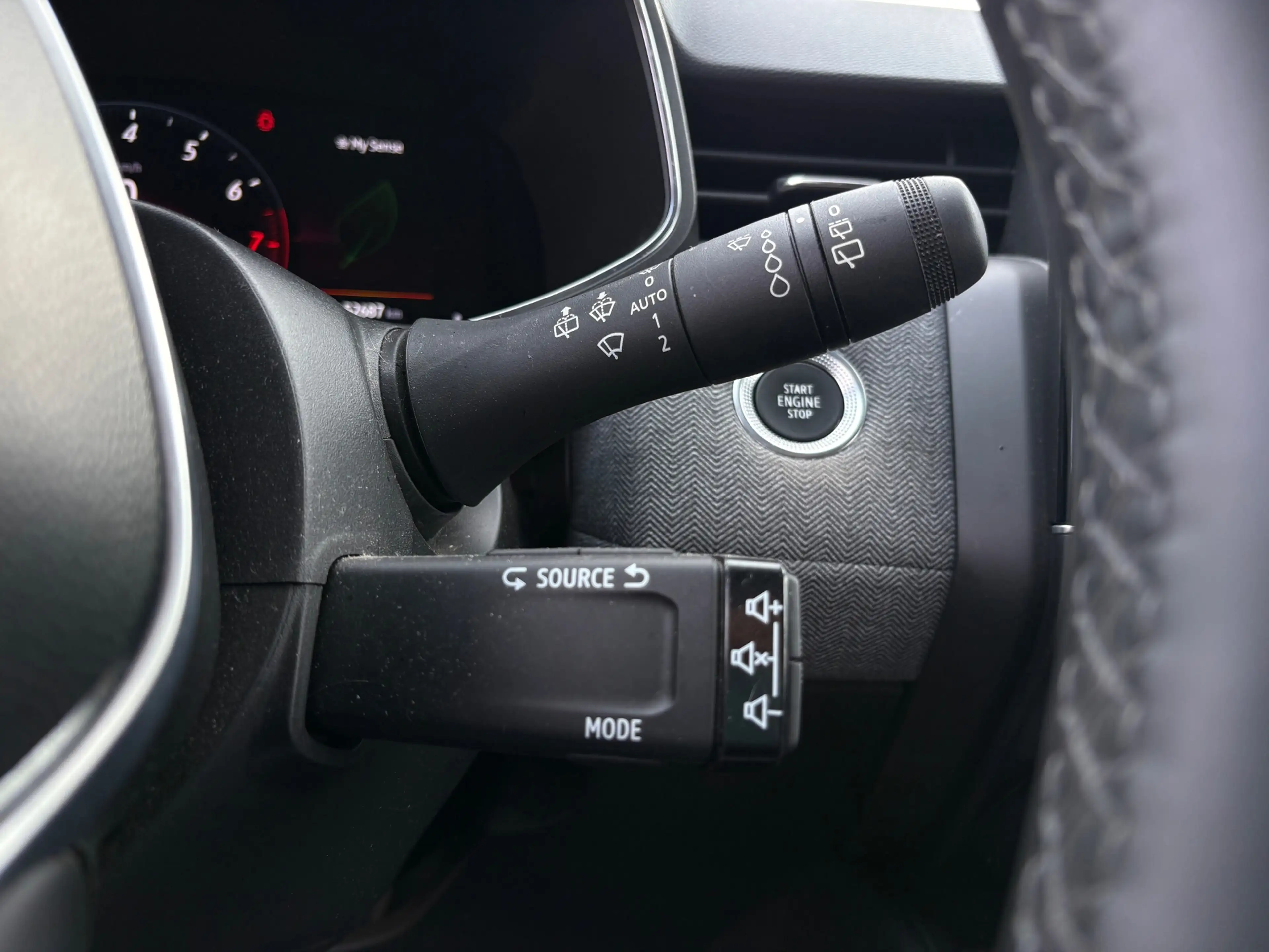Renault Clio 1.0 TCe Techno Sport Grootbeeld, 17 inch, LED! — photo 28