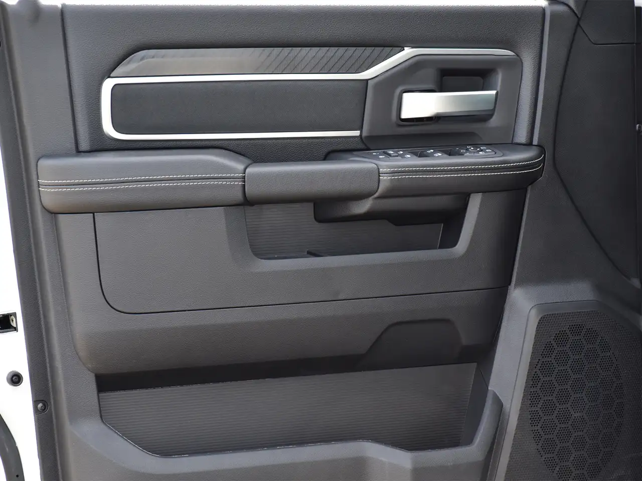 RAM 3500 снимка RAM 3500