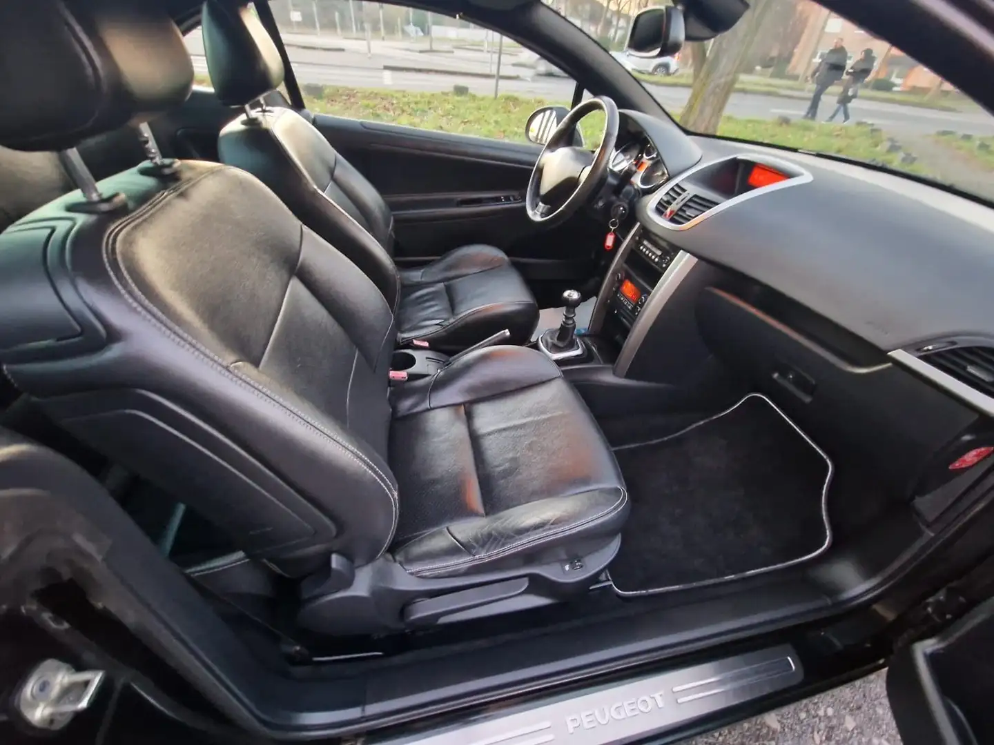 Peugeot 207 CC Cabrio-Coupe Allure Leder / Sitzheizung Schwarz - 2