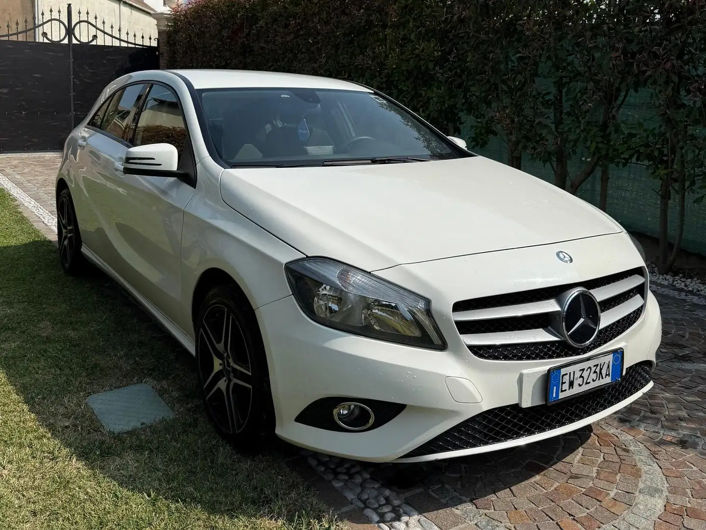 Mercedes-Benz A 160 Classe A - W176 cdi Executive White - 1