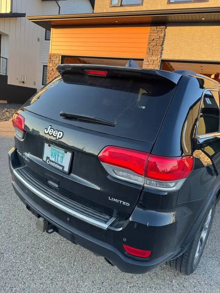 Jeep Grand Cherokee photo Jeep Grand Cherokee