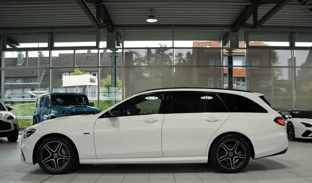 Mercedes-Benz E-Class view 10