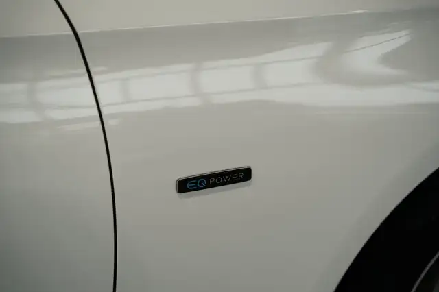 Mercedes-Benz E-Class view 11