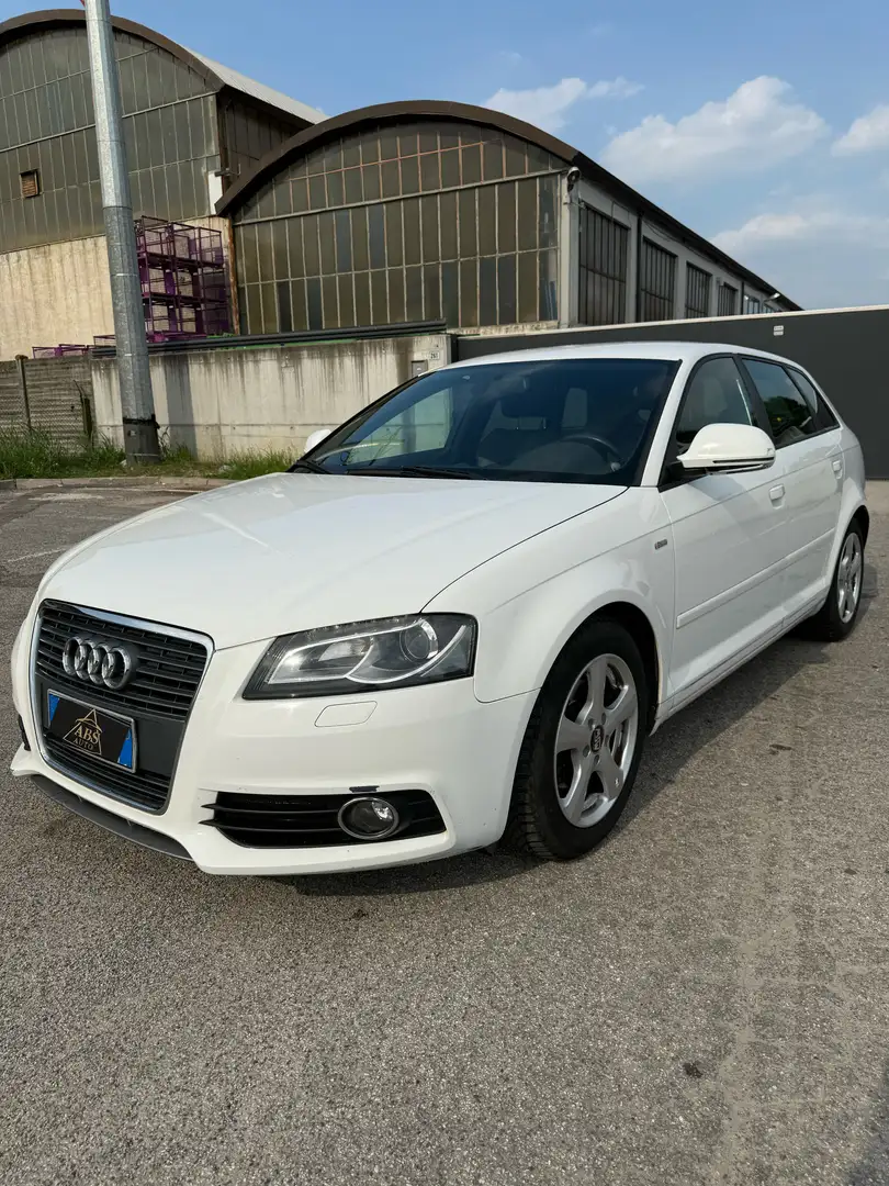 Audi A3 AUDI A3 sline Benzina/GPL Bianco - 2