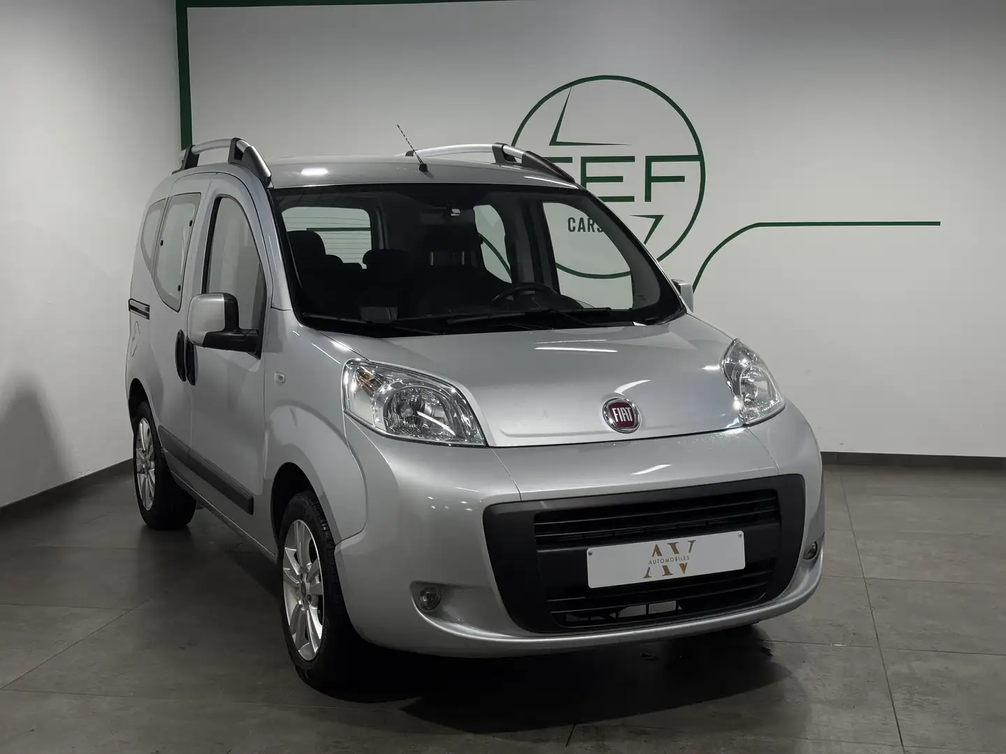 Fiat Qubo ** 1.4i ** Street ** A/C ** Garantie 12 mois ** Grau - 1