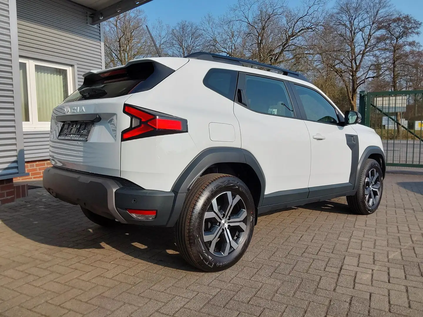 Dacia Duster 1.6 E-TECH Hybrid Expression APP/LED/KAM/PDC/SH... Weiß - 2