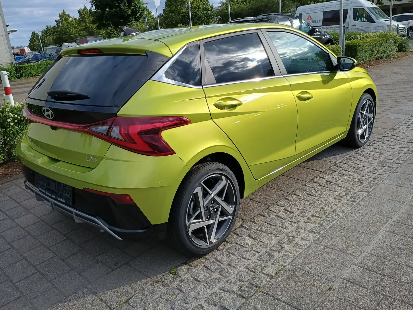 Hyundai i20 1.0 T-GDI 100 PS/Navi/Klimaautom/LED/17 Zoll/Alu Gelb - 2