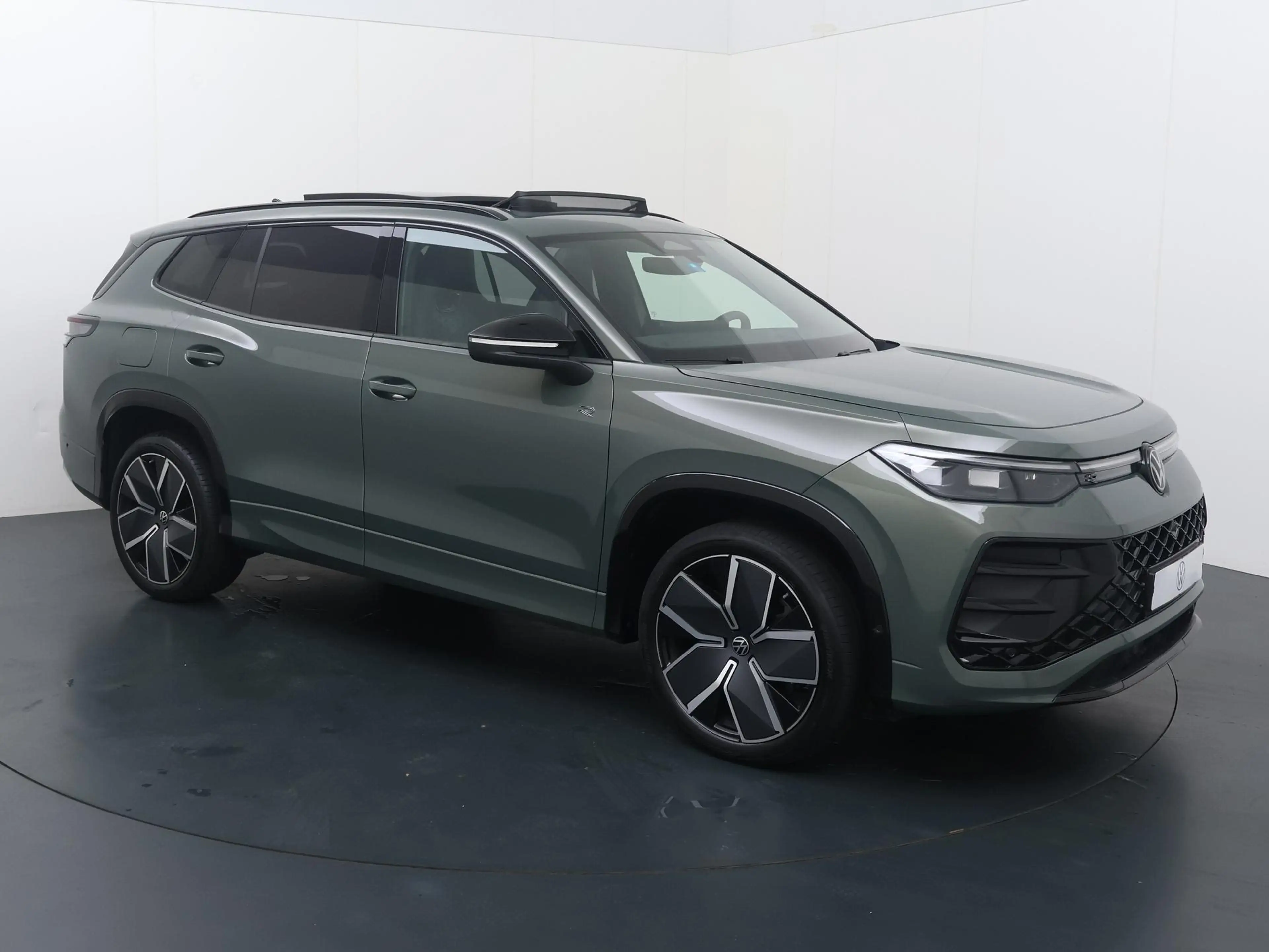 Volkswagen Tayron 1.5 eHybrid R-Line Edition | SoH 99% | 204 PK | Pa — photo 3