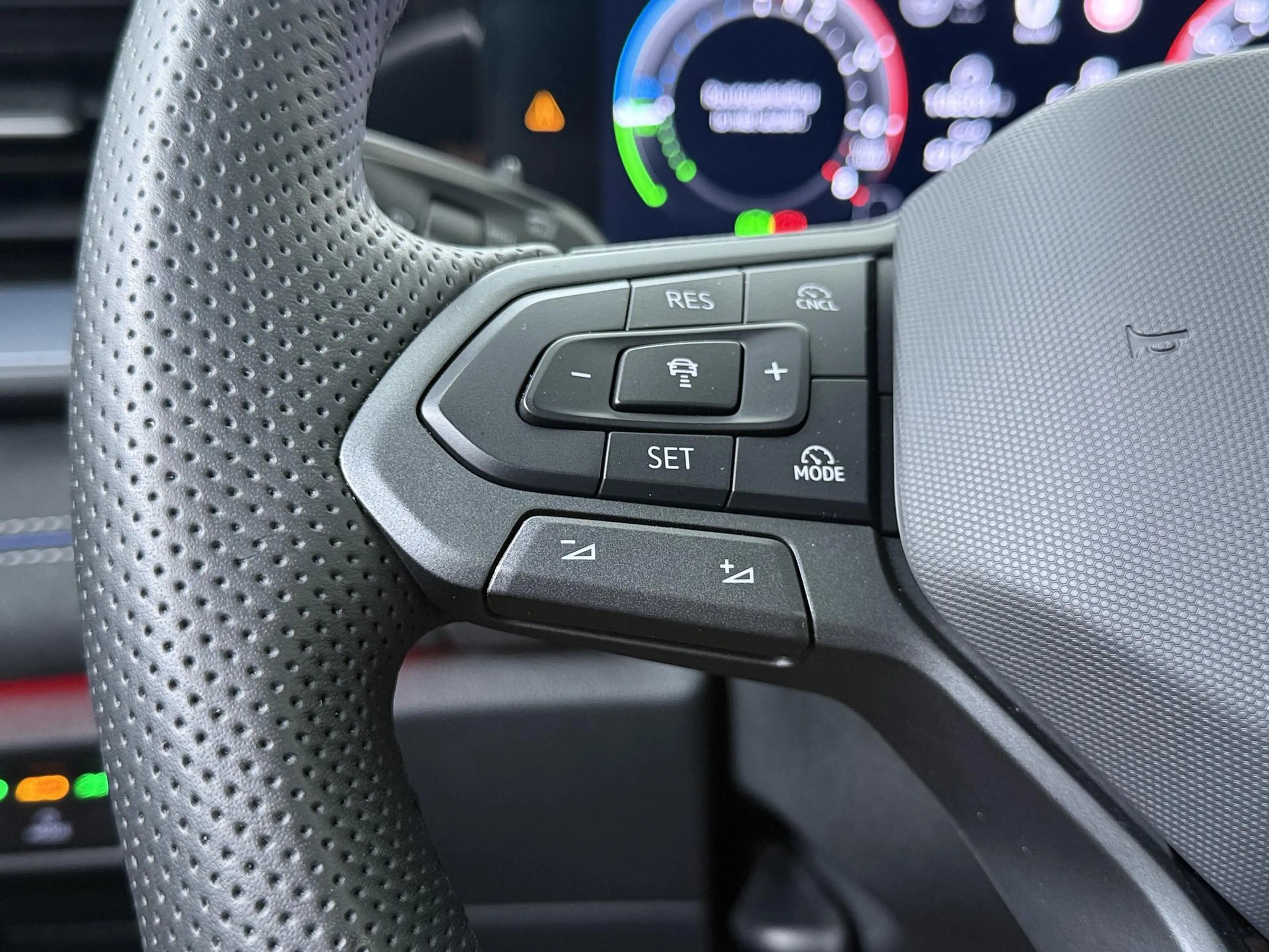 Volkswagen Tayron 1.5 eHybrid R-Line Edition | SoH 99% | 204 PK | Pa — photo 7