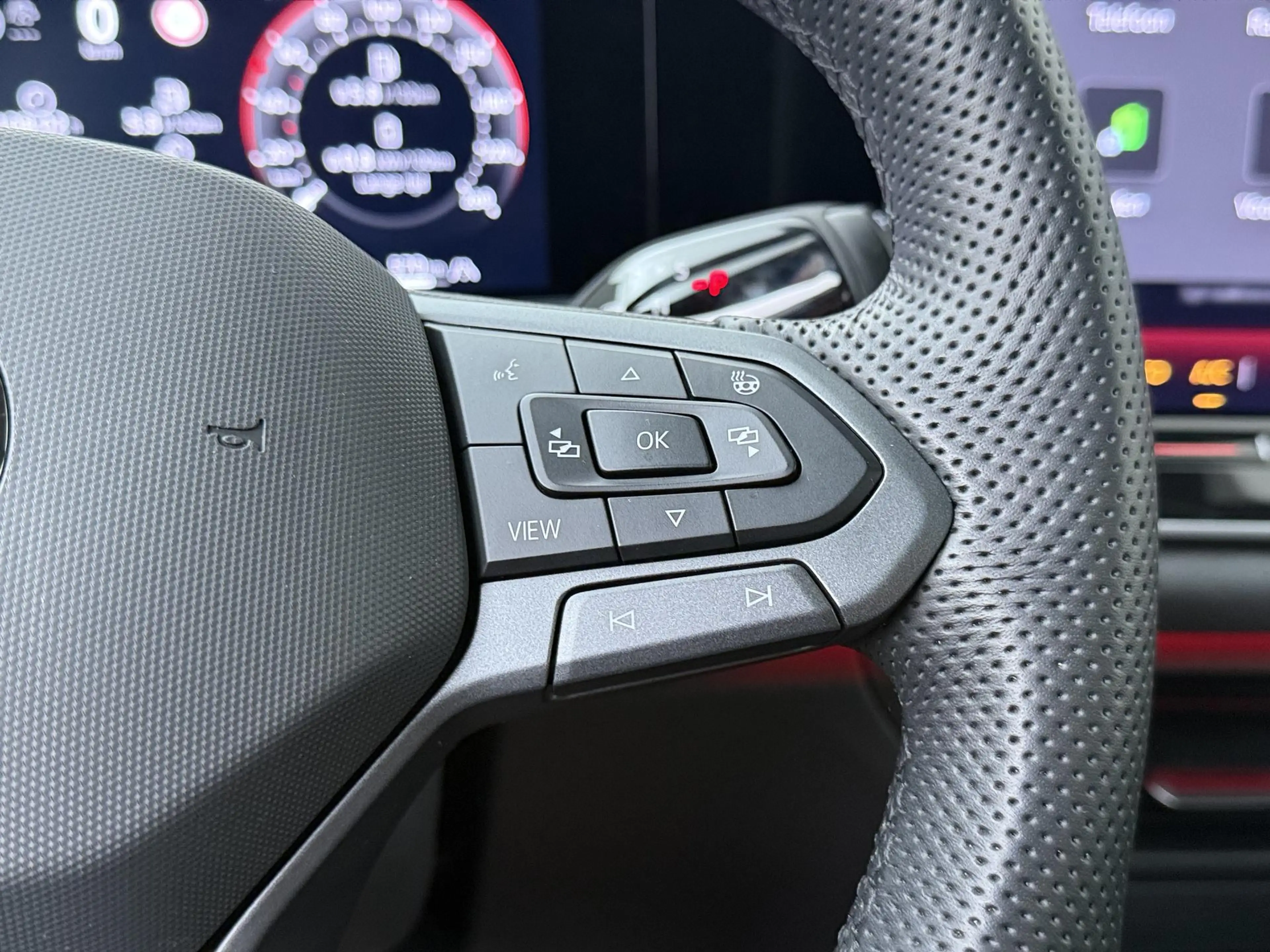 Volkswagen Tayron 1.5 eHybrid R-Line Edition | SoH 99% | 204 PK | Pa — photo 9