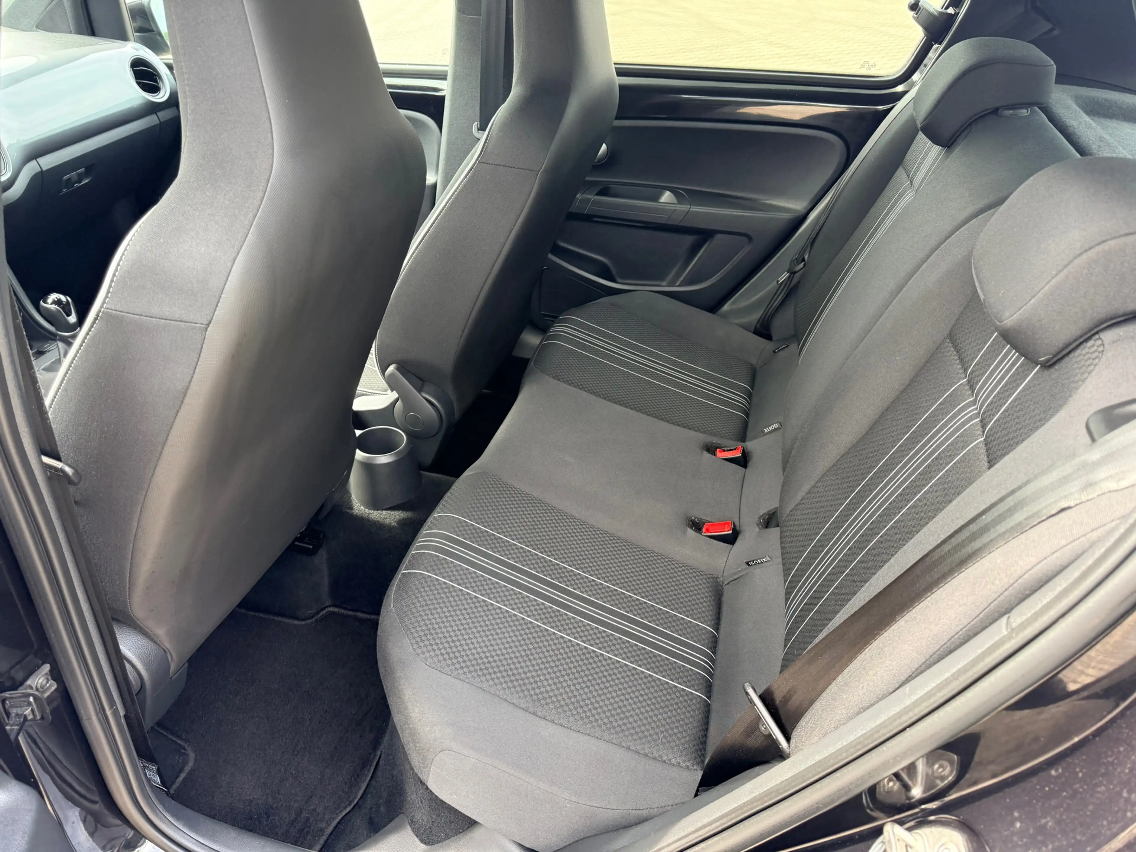 SEAT Mii 1.0 Sport — photo 11