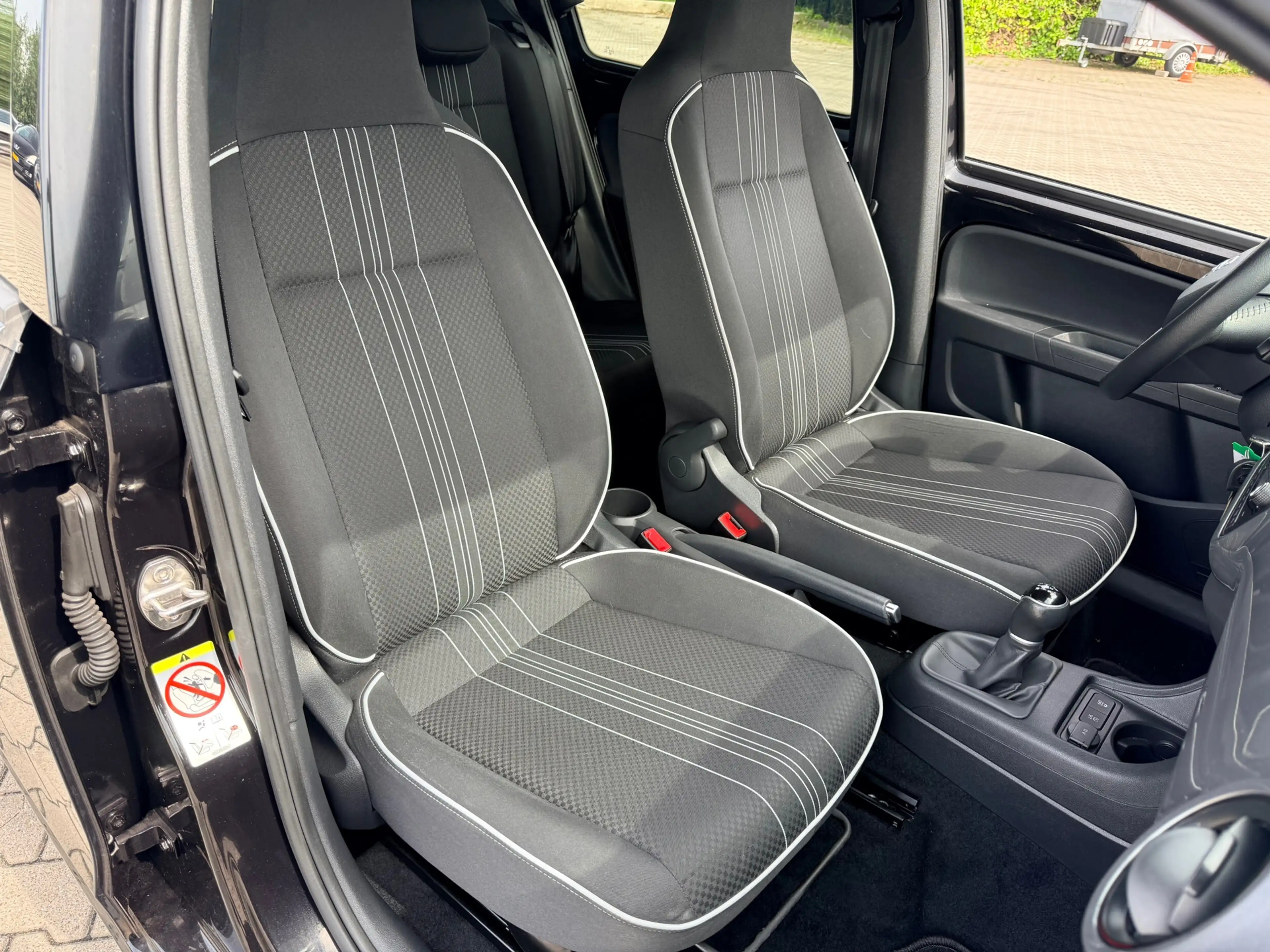 SEAT Mii 1.0 Sport — photo 10