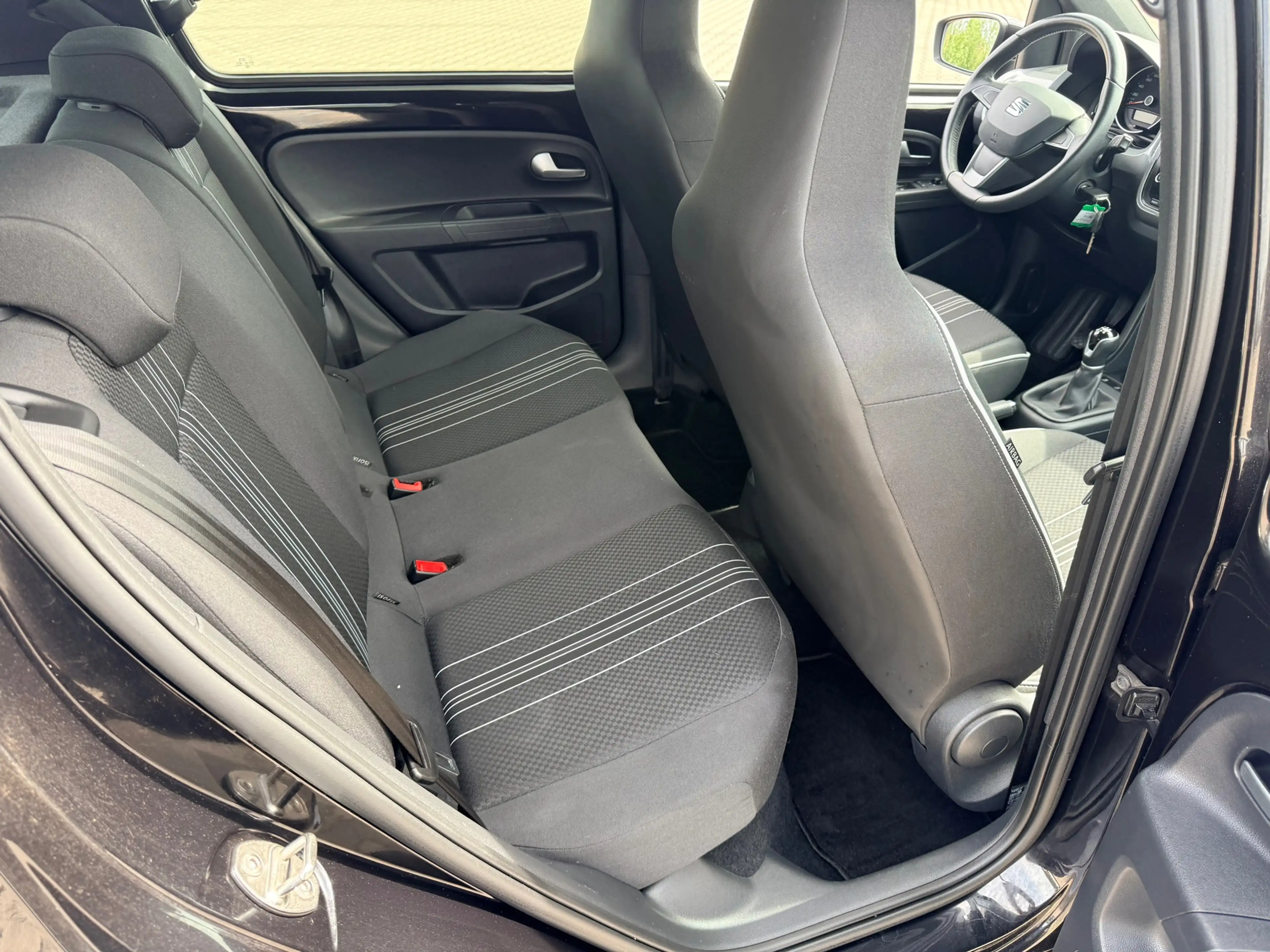 SEAT Mii 1.0 Sport — photo 12