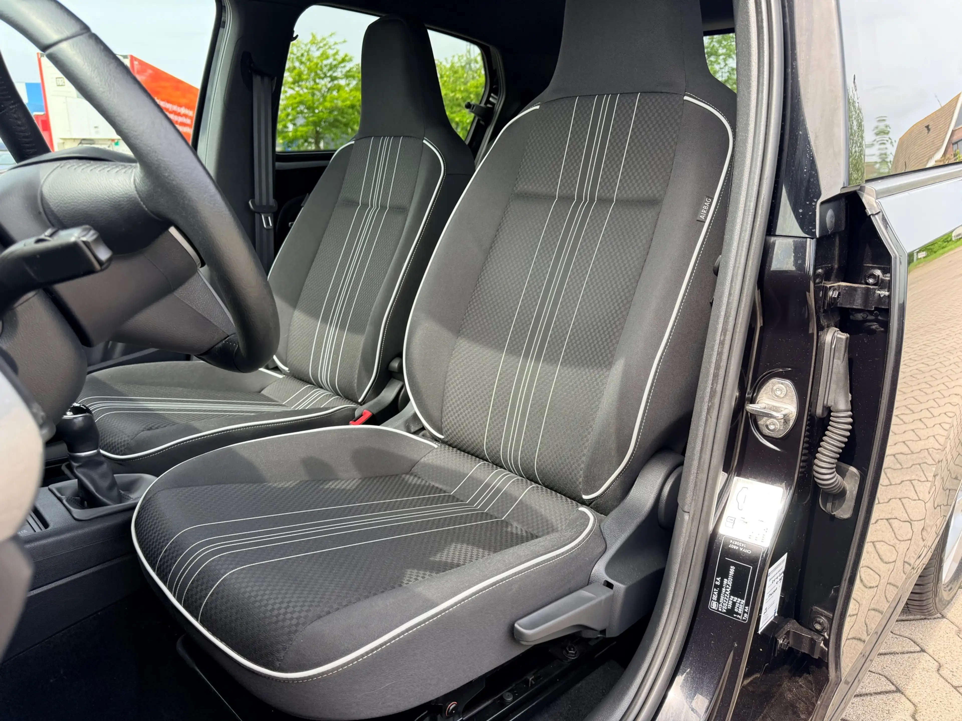 SEAT Mii 1.0 Sport — photo 8