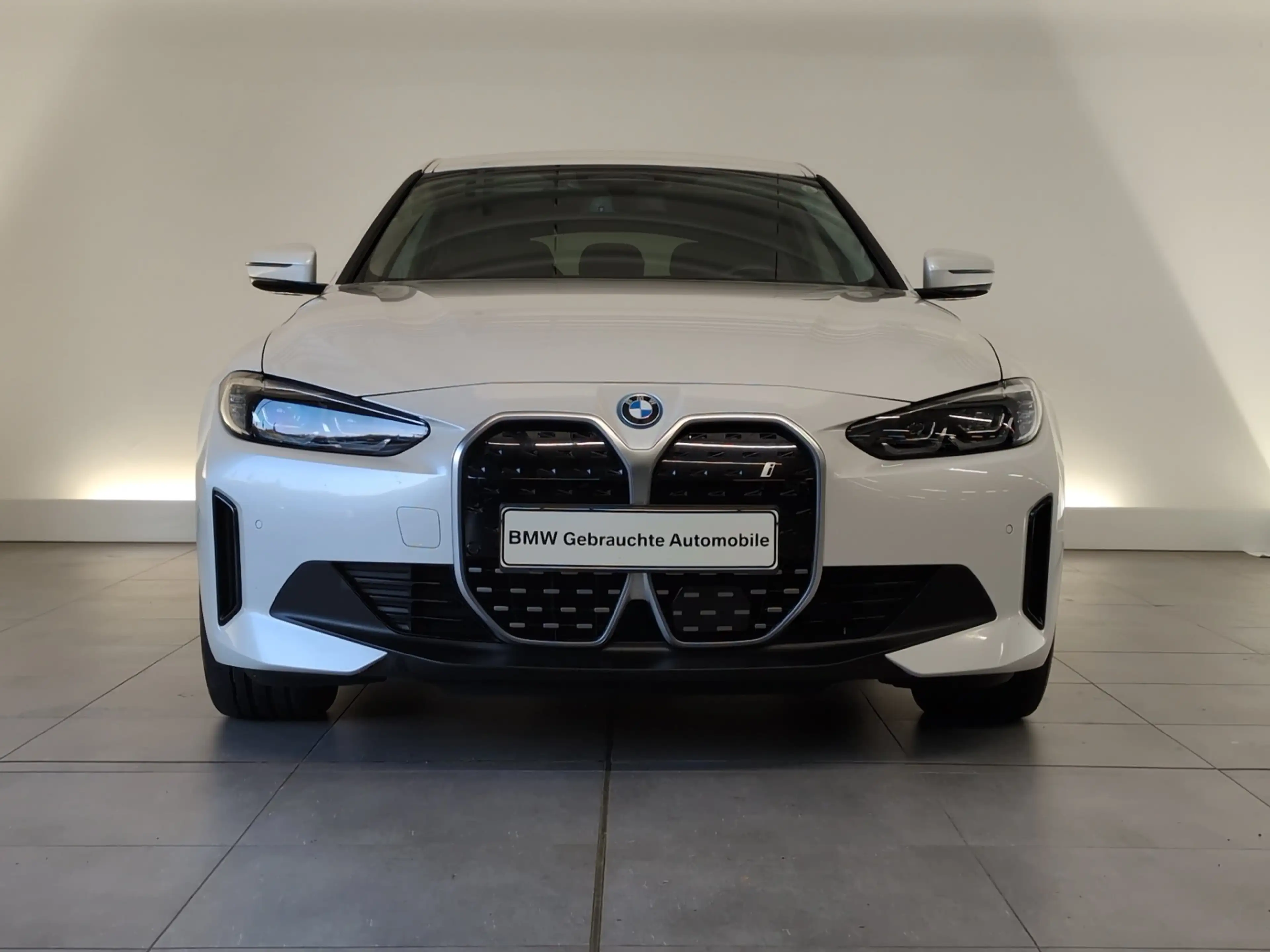 BMW i4 eDrive40 Gran Coupé Navi/LED/RFK/HuD/ACC/HiFi — photo 3