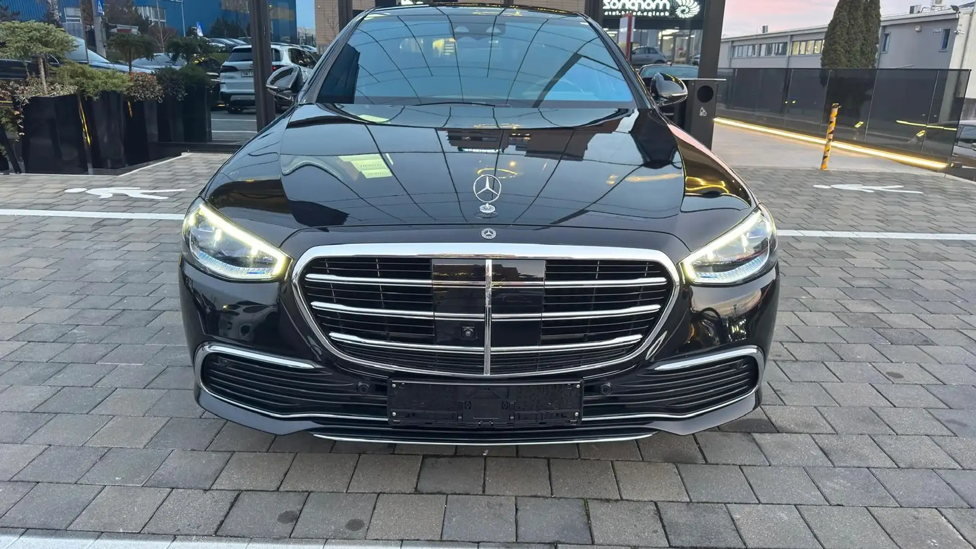 Mercedes-Benz S 580 S Limousine S 580 e Schwarz - 2