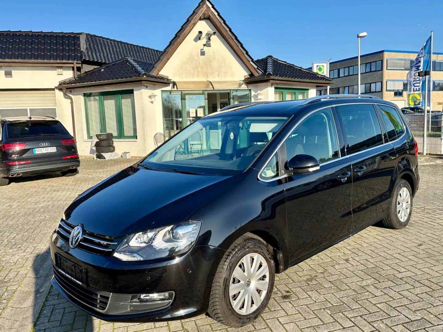 Volkswagen Sharan Highline BMT Schwarz - 1