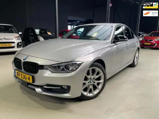 BMW 328 3-serie 328i xDrive Upgrade Edition|Adpt Cruise|He