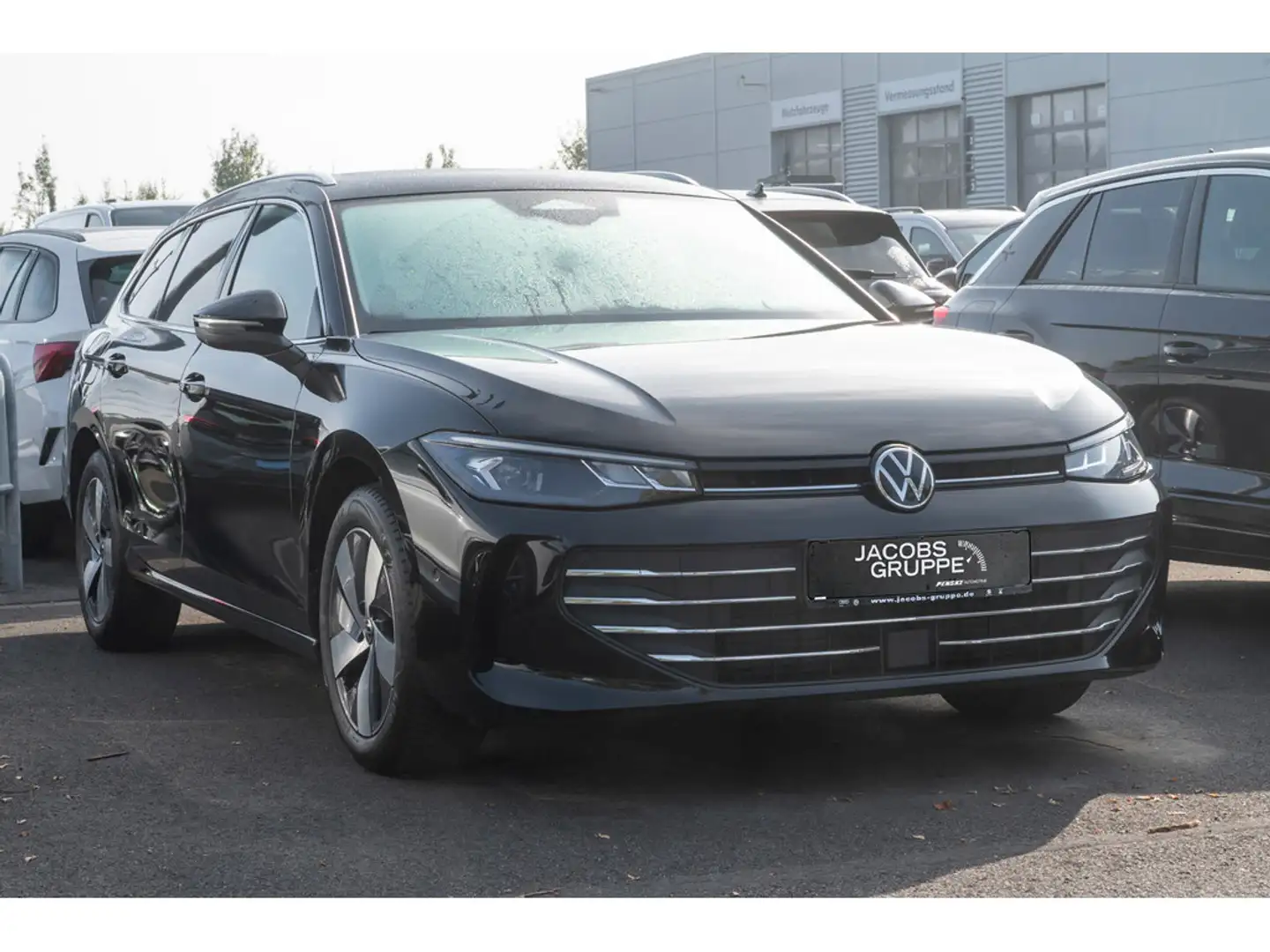 Volkswagen Passat Variant 2.0 TDI DSG Business AHK, IQ.D Schwarz - 2