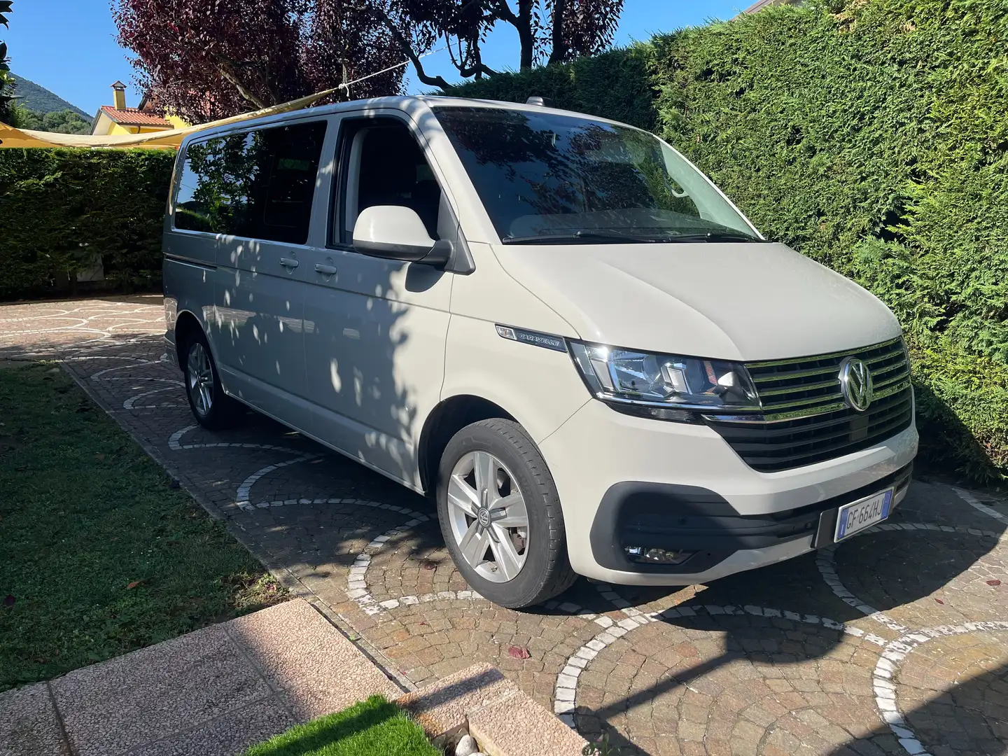 Volkswagen T6 Caravelle Cruise 2.0 TI 110 kw / 150CV DSG Beige - 1