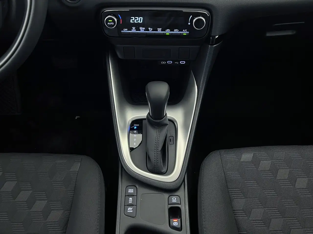 Mazda 2 Mazda2 Hybrid 1.5 VVT e-CVT Full Hybrid Elec. Exclusive-Line, миниатюра 15
