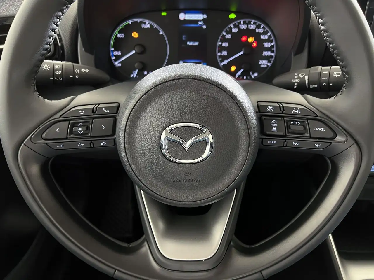Mazda 2 Mazda2 Hybrid 1.5 VVT e-CVT Full Hybrid Elec. Exclusive-Line, миниатюра 17