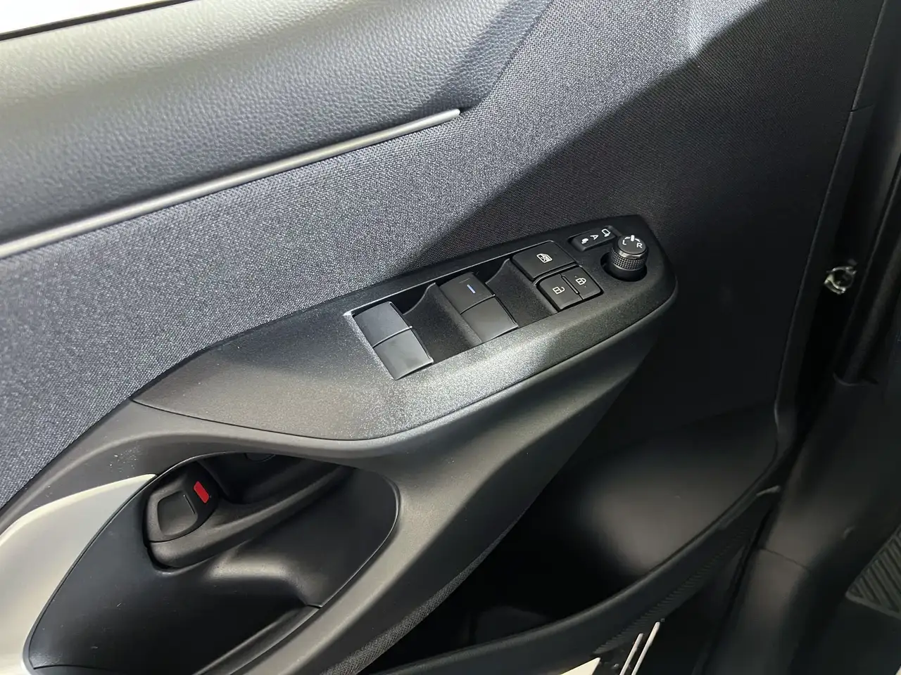 Mazda 2 Mazda2 Hybrid 1.5 VVT e-CVT Full Hybrid Elec. Exclusive-Line, миниатюра 20