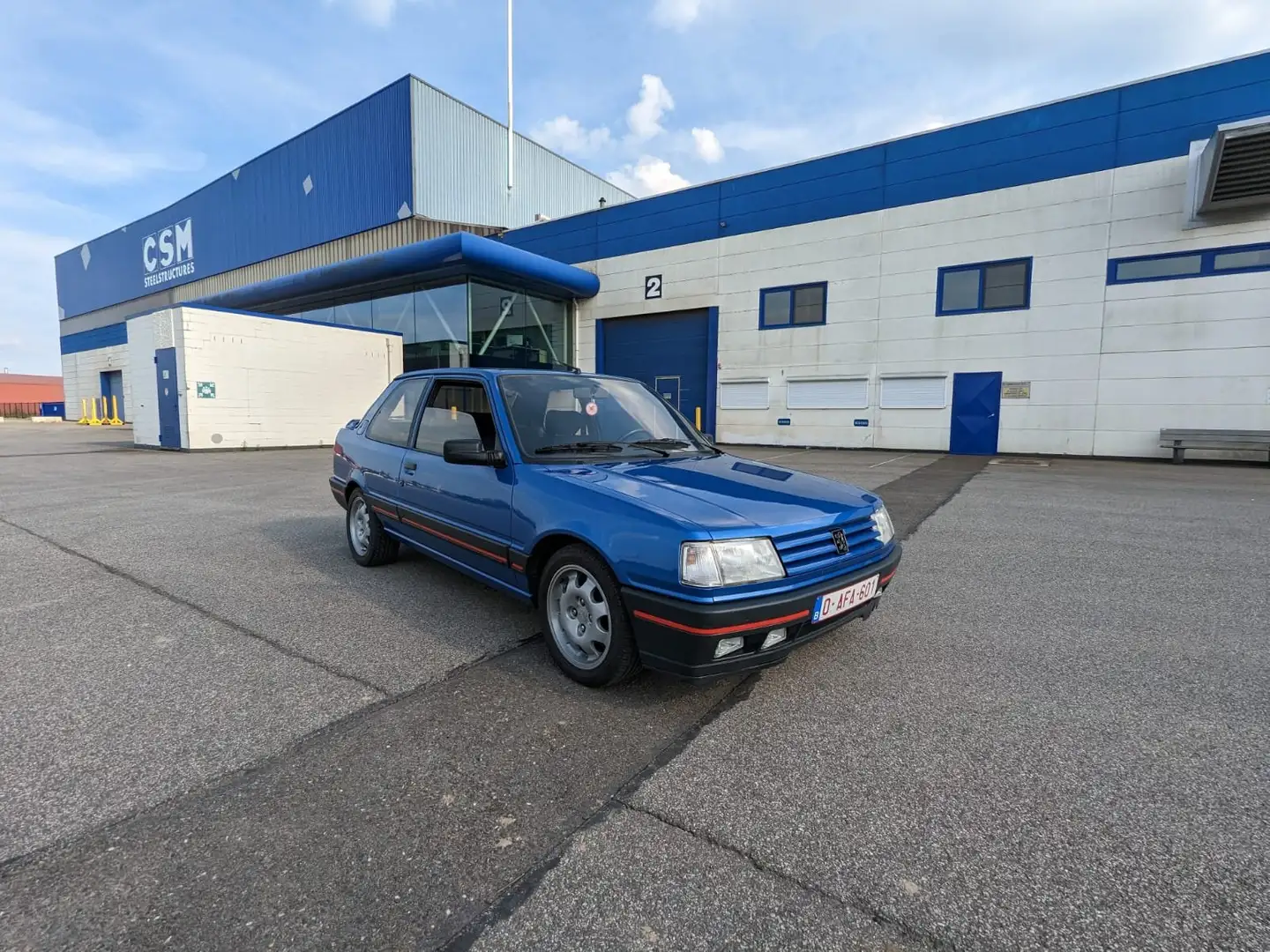 Peugeot 309 309 16V GTI Blau - 2