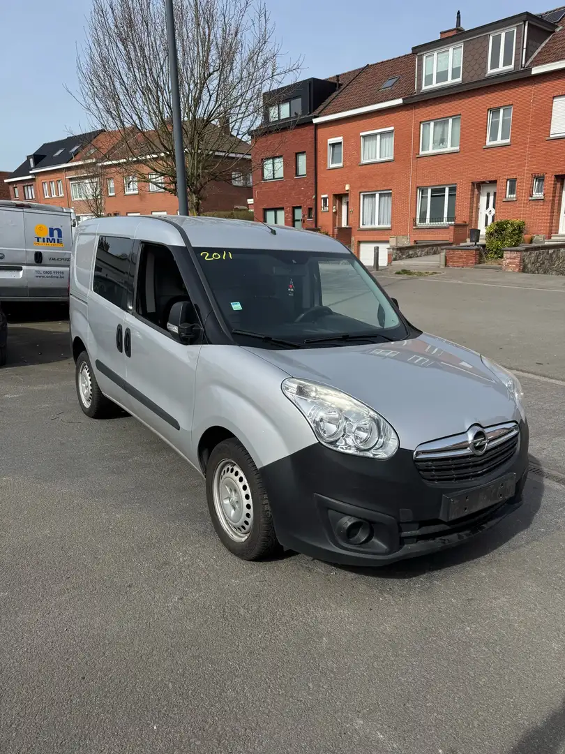 Opel Combo Tour 1.4i XEP Essentia (Hayon/Achterklep) Gris - 1