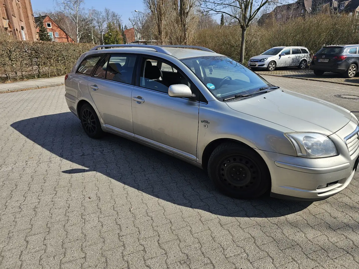 Toyota Avensis 2.2 D-CAT Combi Executive - 2