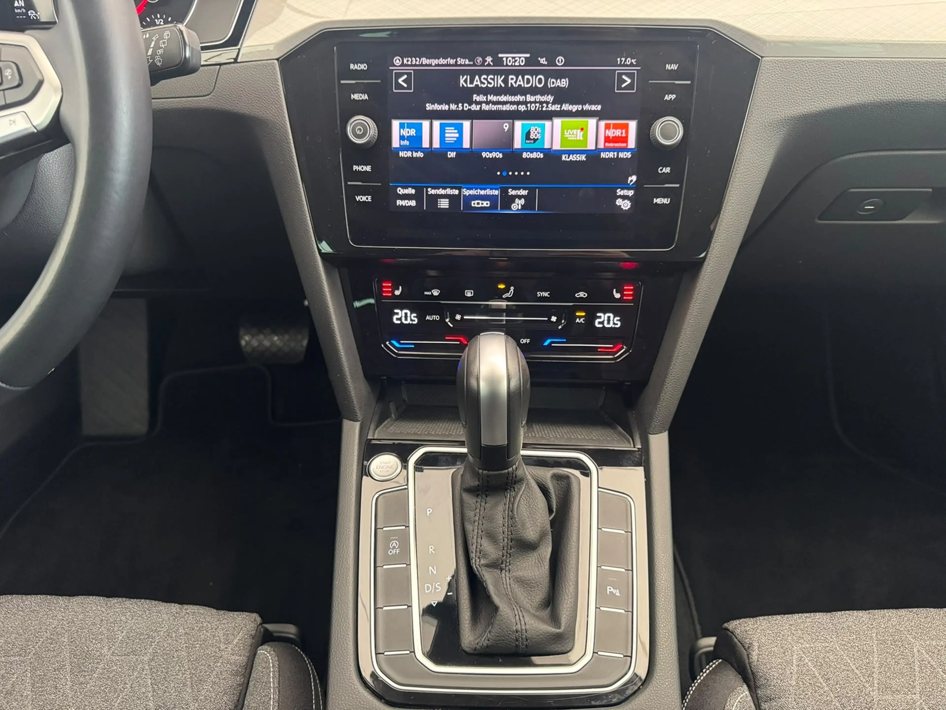 Volkswagen Passat Variant Business 2.0TDI DSG+AHK+KAMERA+NAVI+ACC+KLIMA — photo 7
