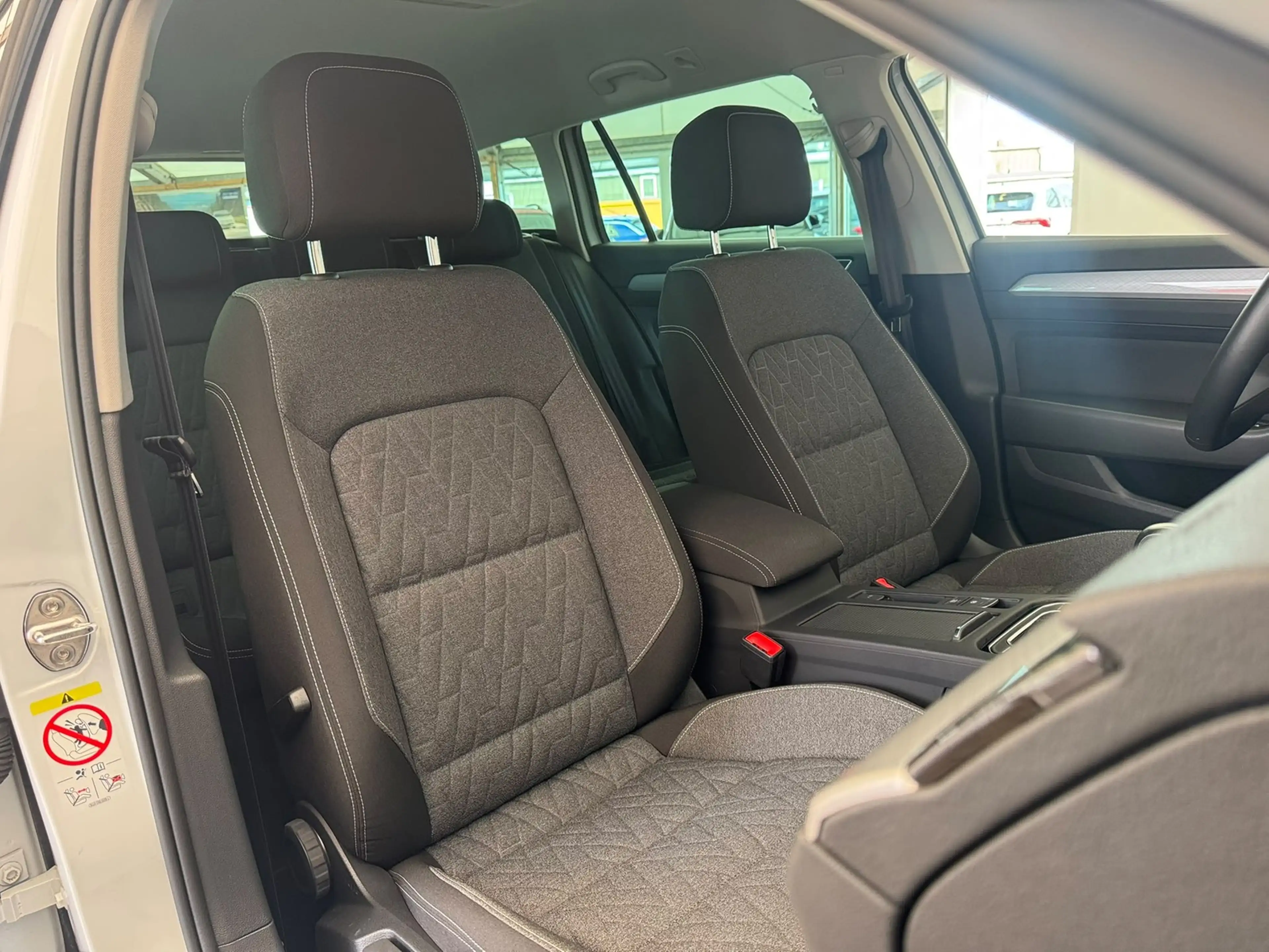 Volkswagen Passat Variant Business 2.0TDI DSG+AHK+KAMERA+NAVI+ACC+KLIMA — photo 12
