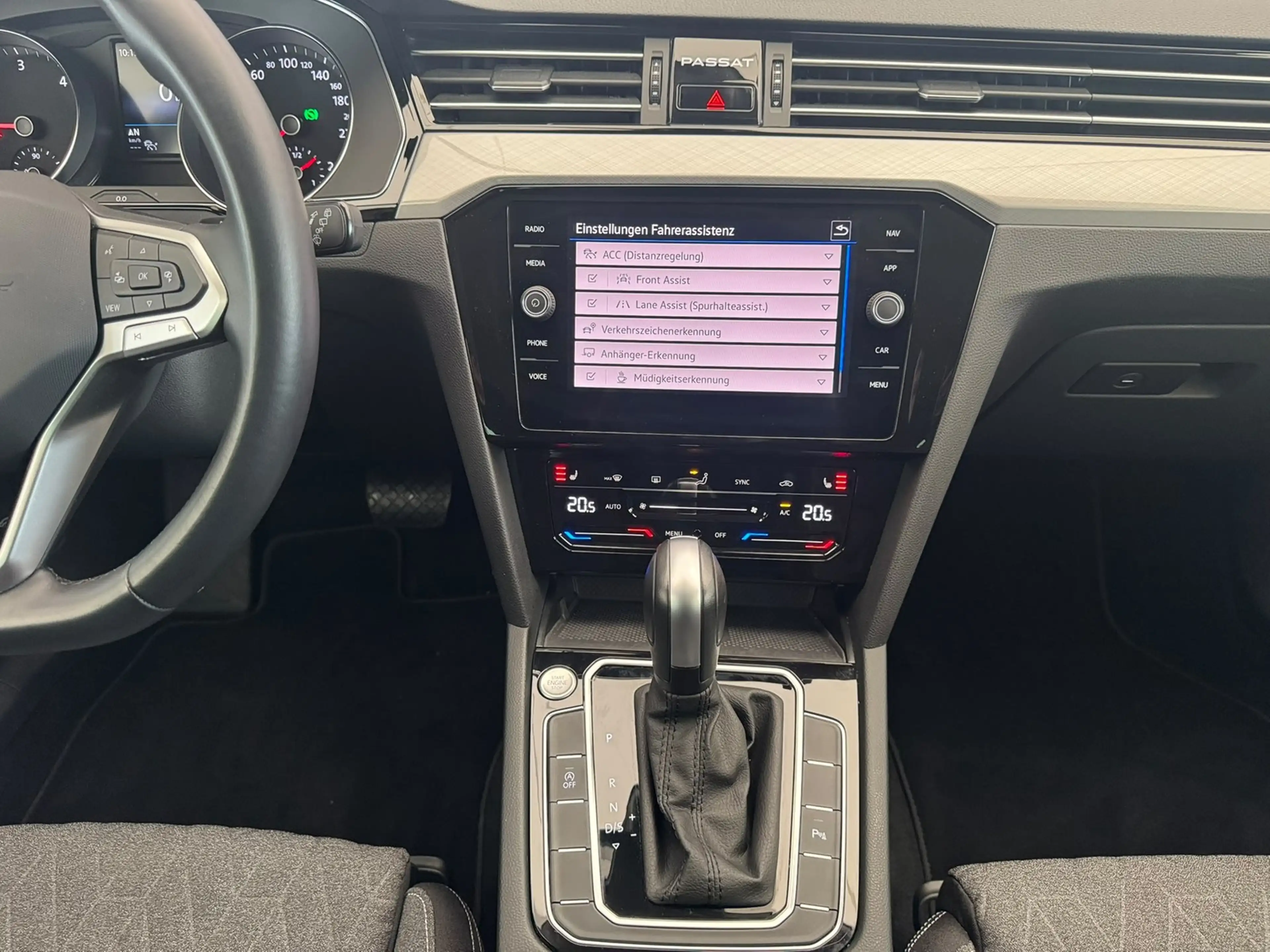 Volkswagen Passat Variant Business 2.0TDI DSG+AHK+KAMERA+NAVI+ACC+KLIMA — photo 6
