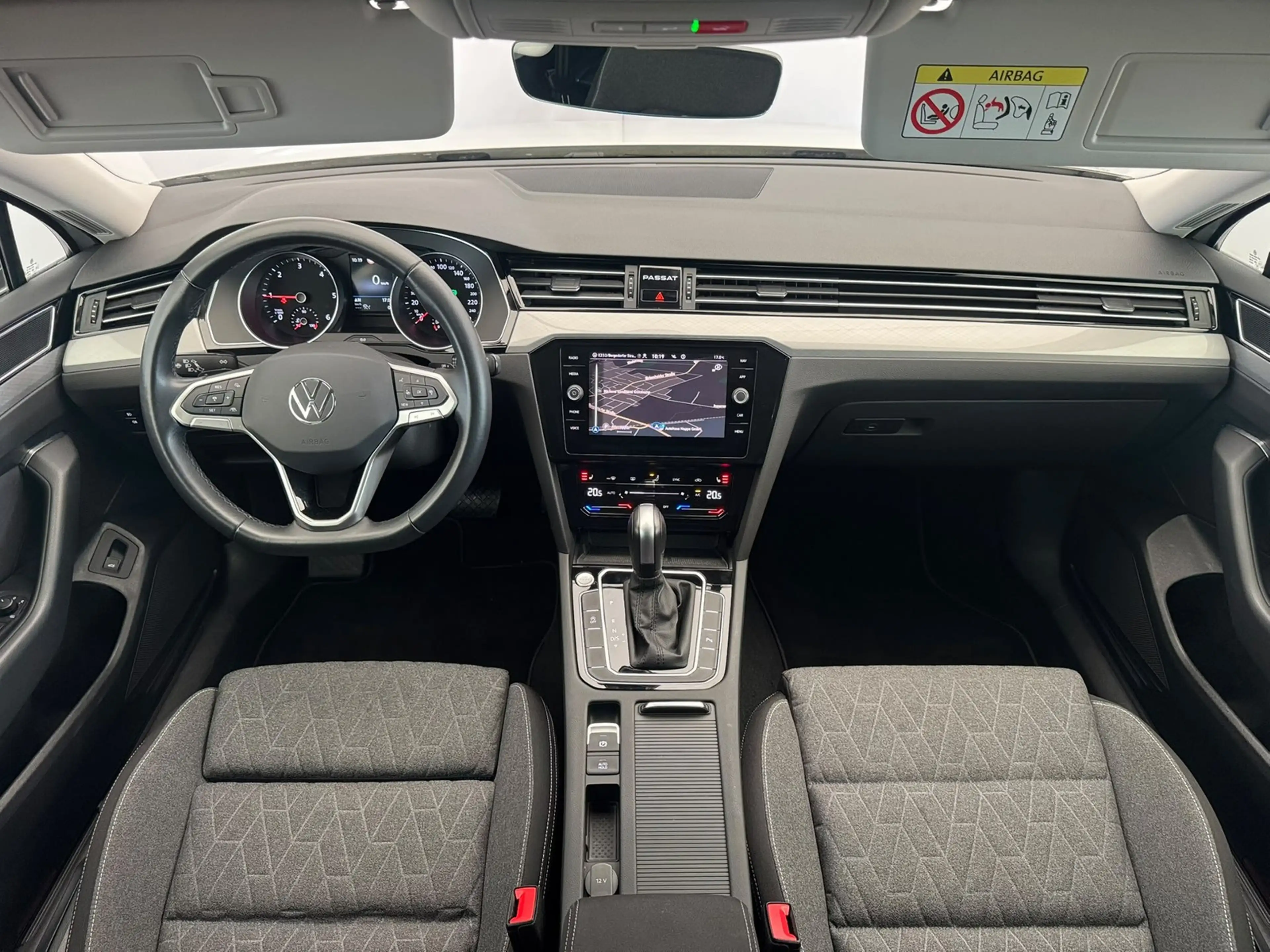 Volkswagen Passat Variant Business 2.0TDI DSG+AHK+KAMERA+NAVI+ACC+KLIMA — photo 2