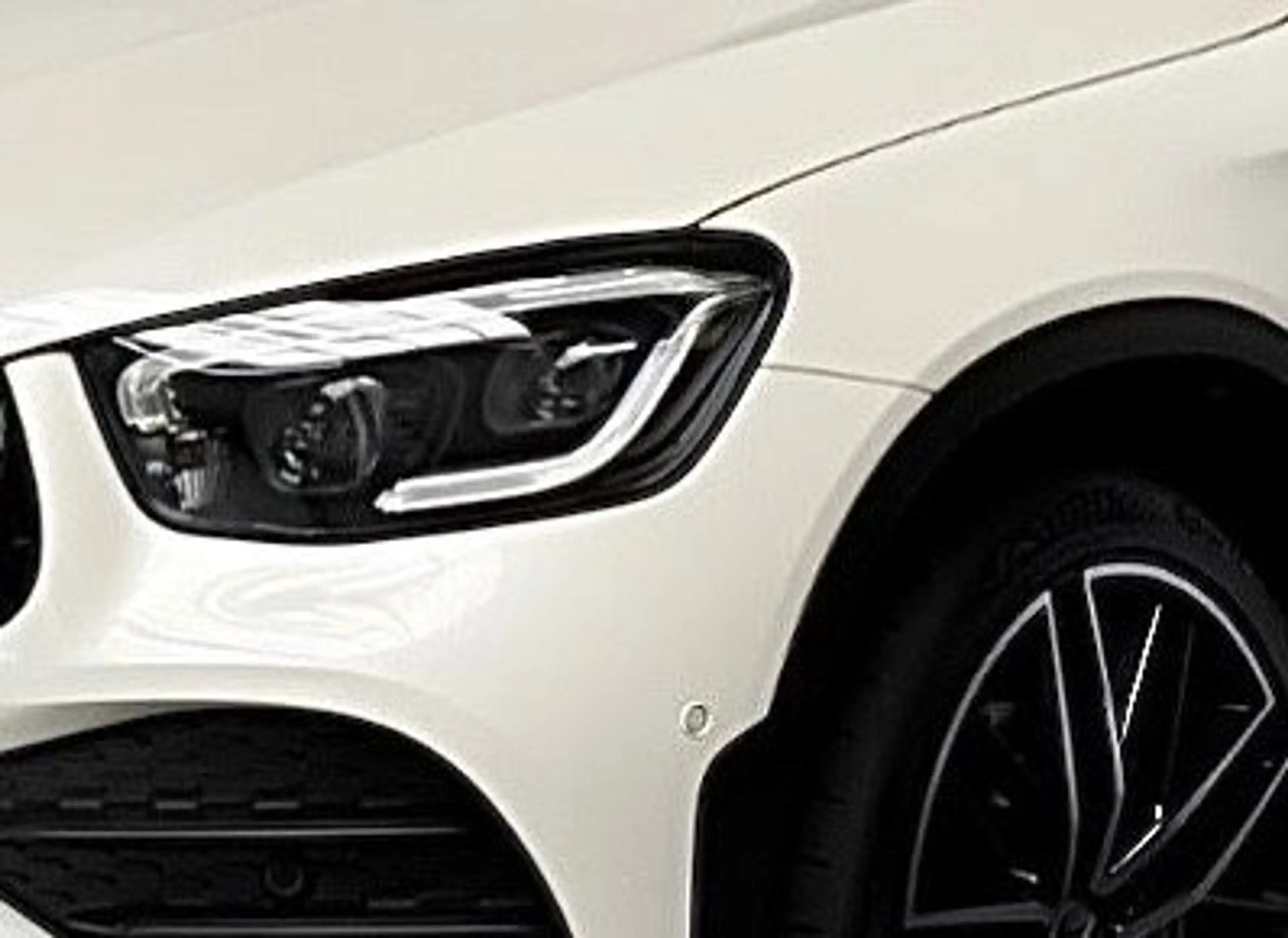 Mercedes-Benz GLC 43 AMG 4Matic/AHK/PANO/BURMESTER/360°/HUD — photo 4