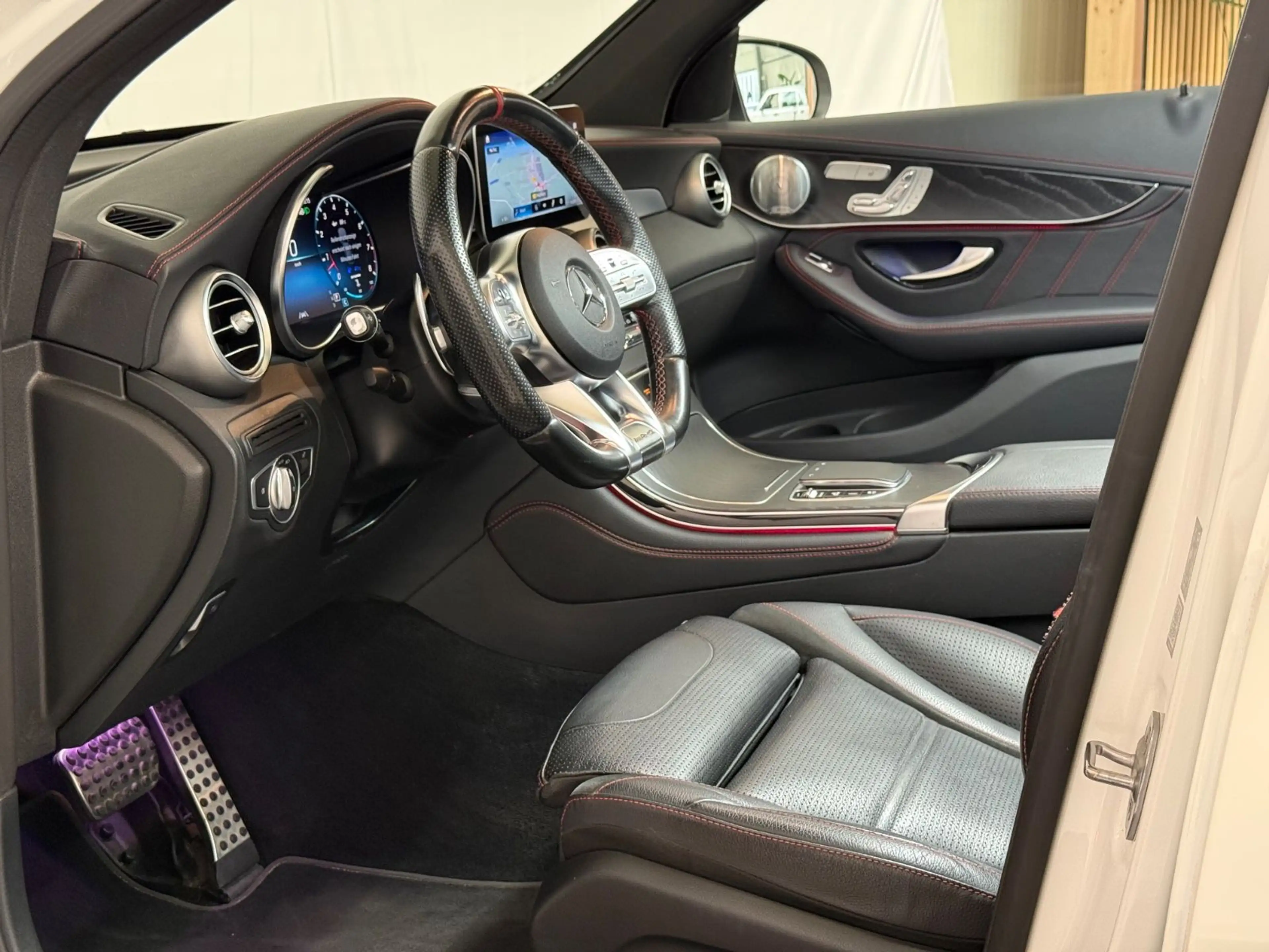 Mercedes-Benz GLC 43 AMG 4Matic/AHK/PANO/BURMESTER/360°/HUD — photo 13