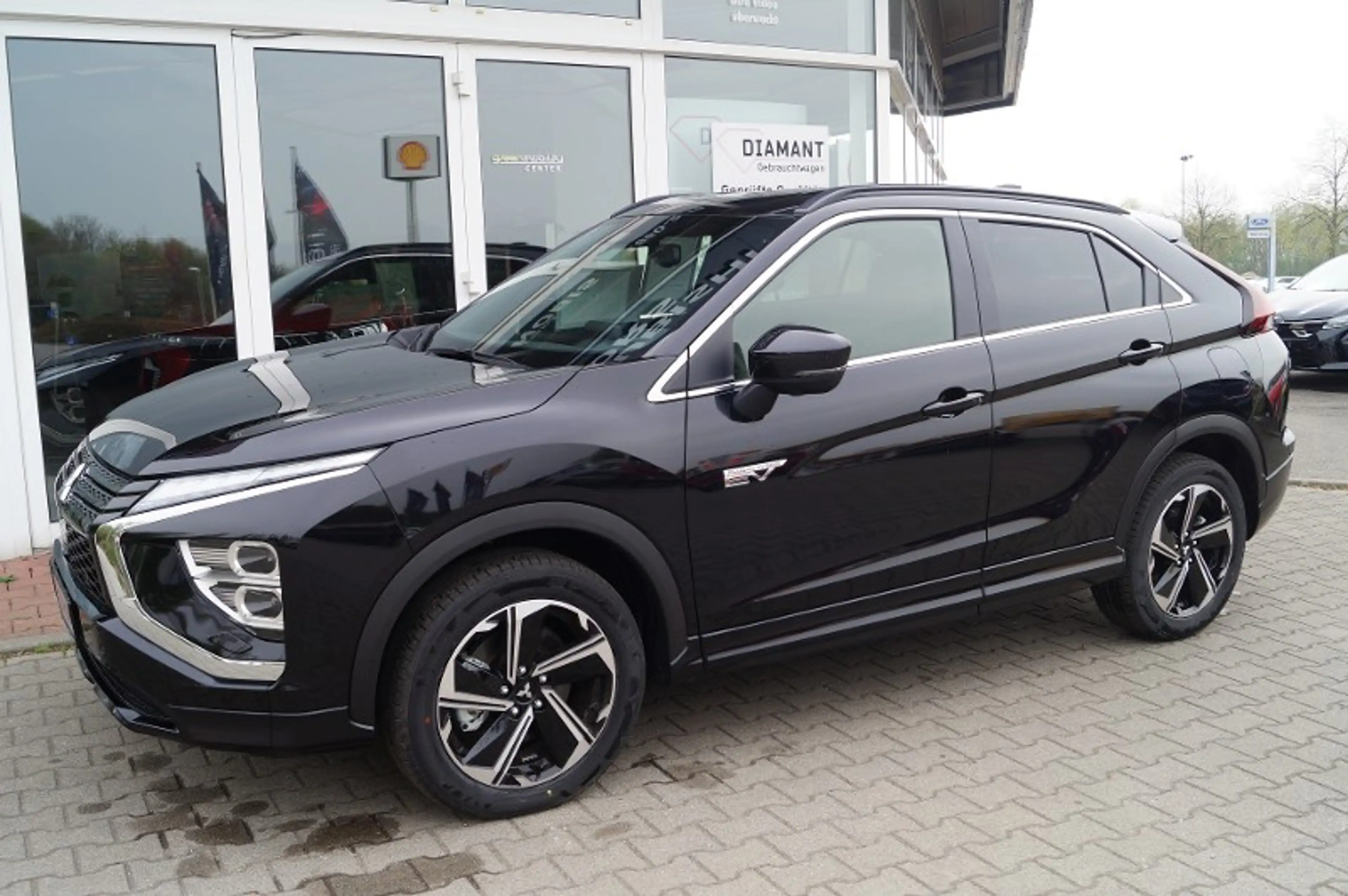 Mitsubishi Eclipse Cross Plug-in Hybrid Select 2.4 4WD — photo 2