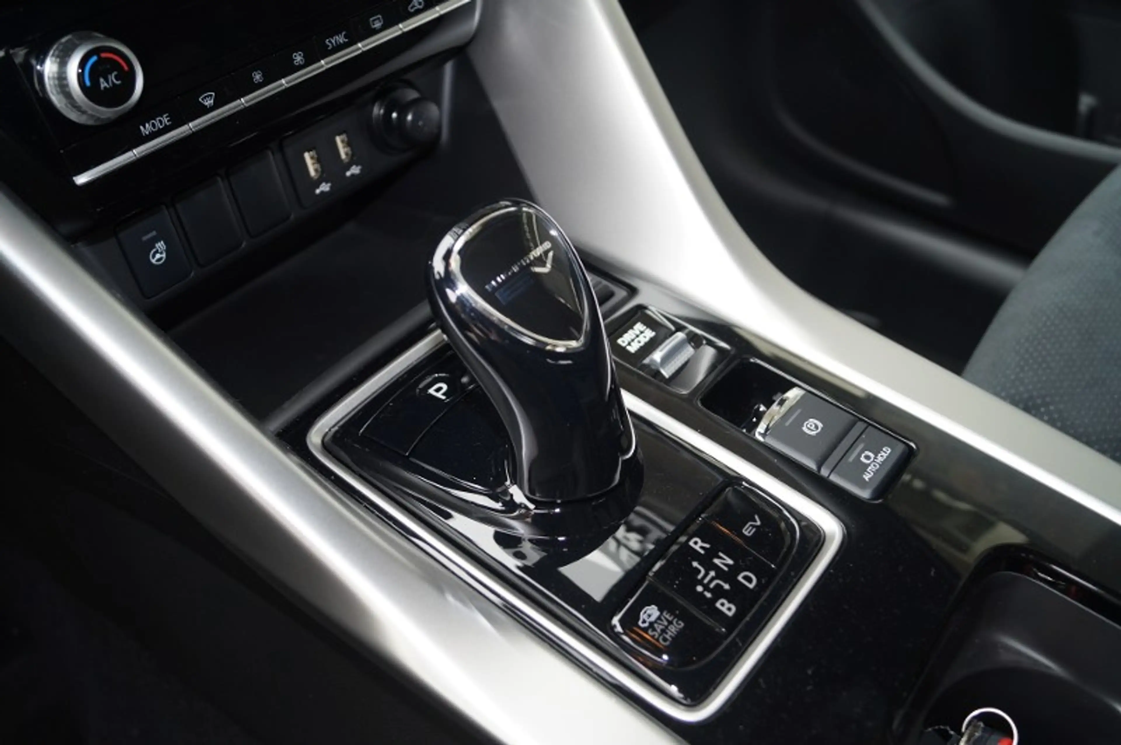 Mitsubishi Eclipse Cross Plug-in Hybrid Select 2.4 4WD — photo 8
