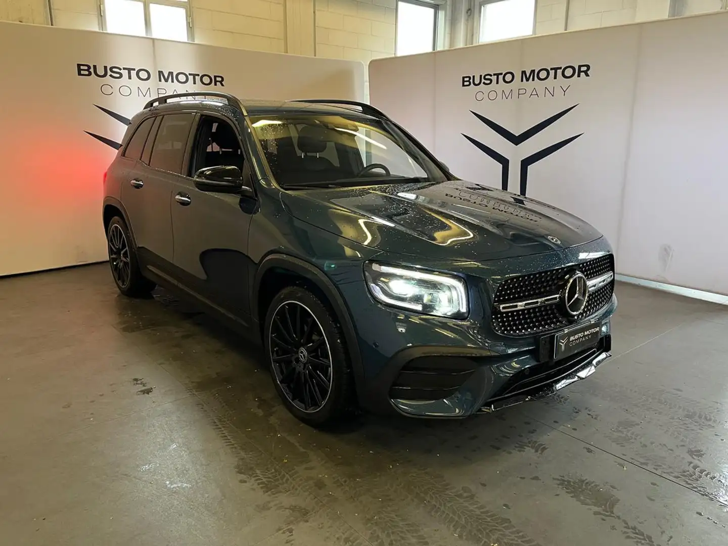 Mercedes-Benz GLB 220 d Automatic 4Matic Premium Amg Albastru - 1
