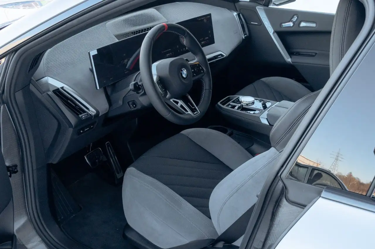 BMW iX M70 xDrive LUFTF.SOFTC.SKY.DR.ASS.PRO.H/K.AHK 10