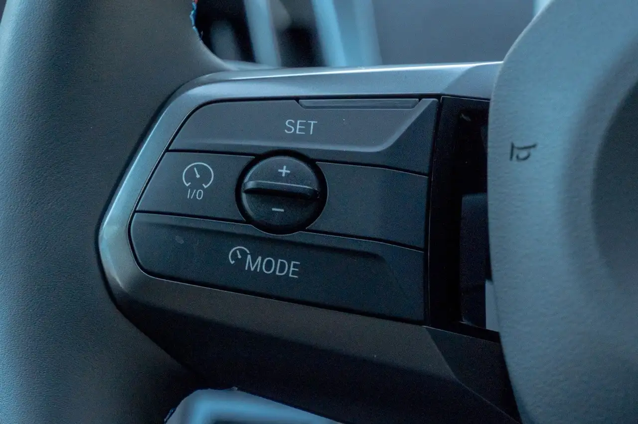 BMW iX M70 xDrive LUFTF.SOFTC.SKY.DR.ASS.PRO.H/K.AHK 14