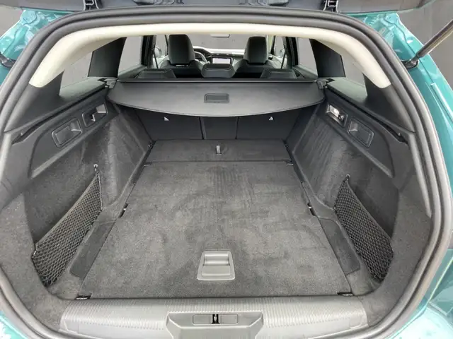 Peugeot 308 view 7