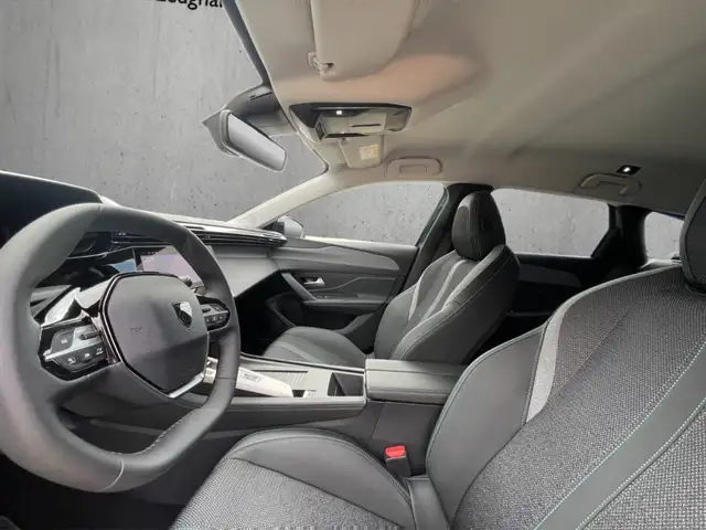 Peugeot 308 view 9