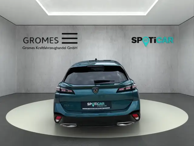 Peugeot 308 view 4