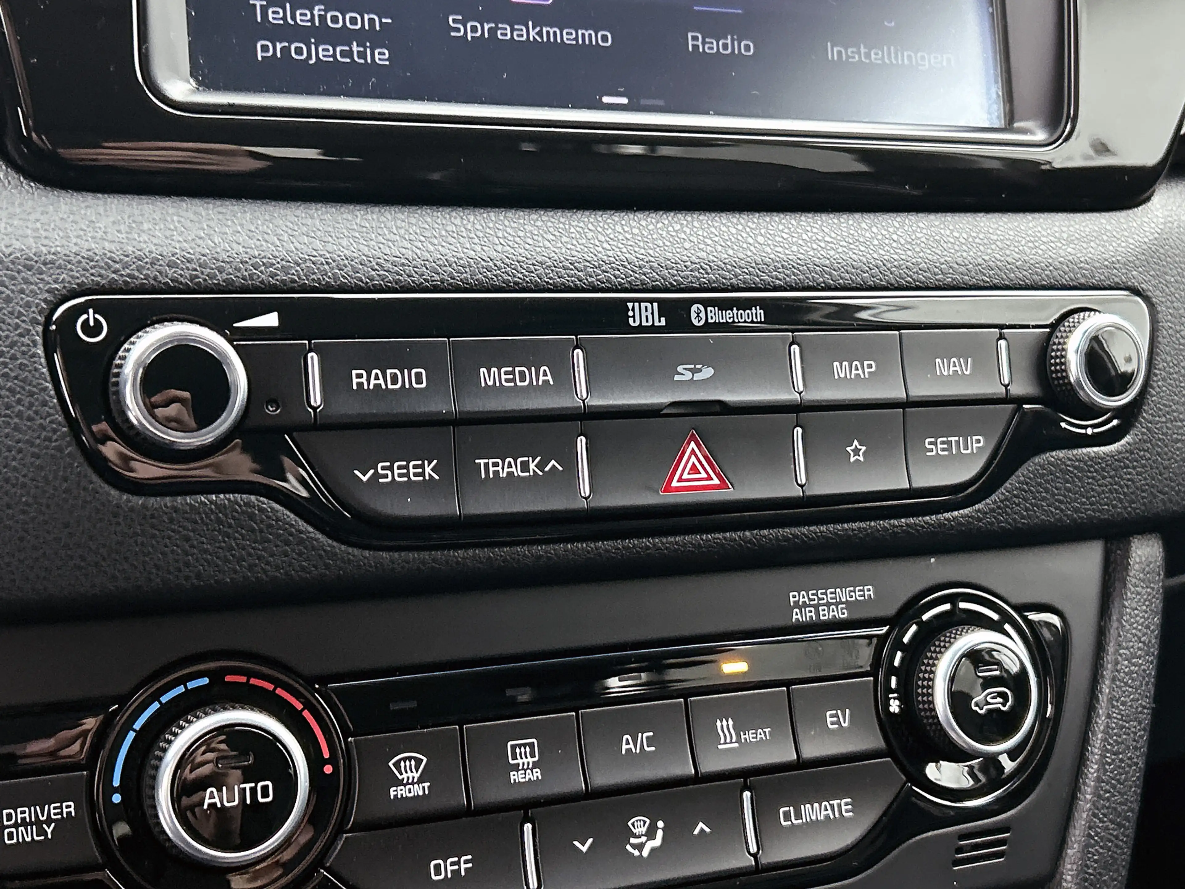 Kia e-Niro ExecutiveLine 64 kWh | JBL | Stoelkoeling | 1e eig — photo 7