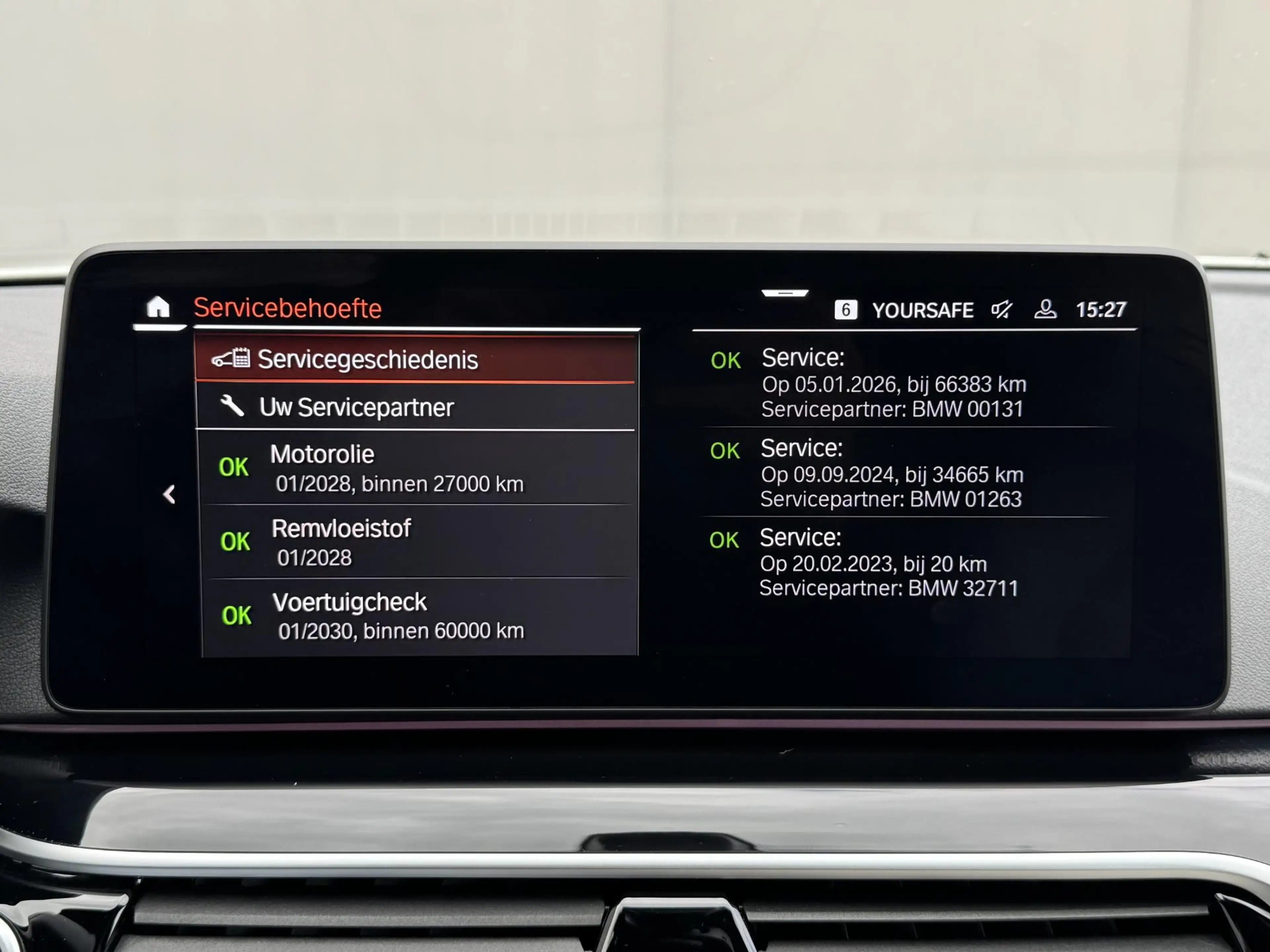 BMW 530 5-serie Touring 530e High Executive INDIVIDUAL / D — photo 38